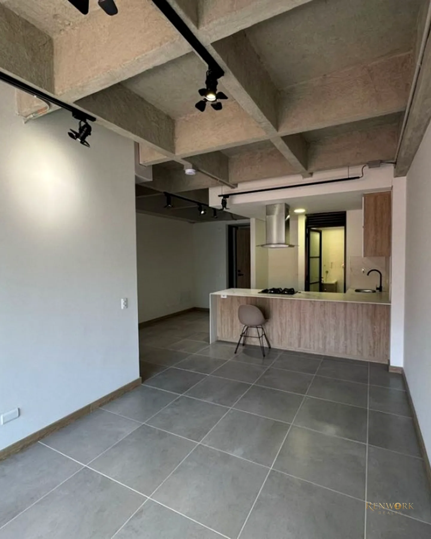 HERMOSO APARTAMENTO MODERNO - SECTOR FRONTERA ENVIGADO PARTE BAJA · foto 1