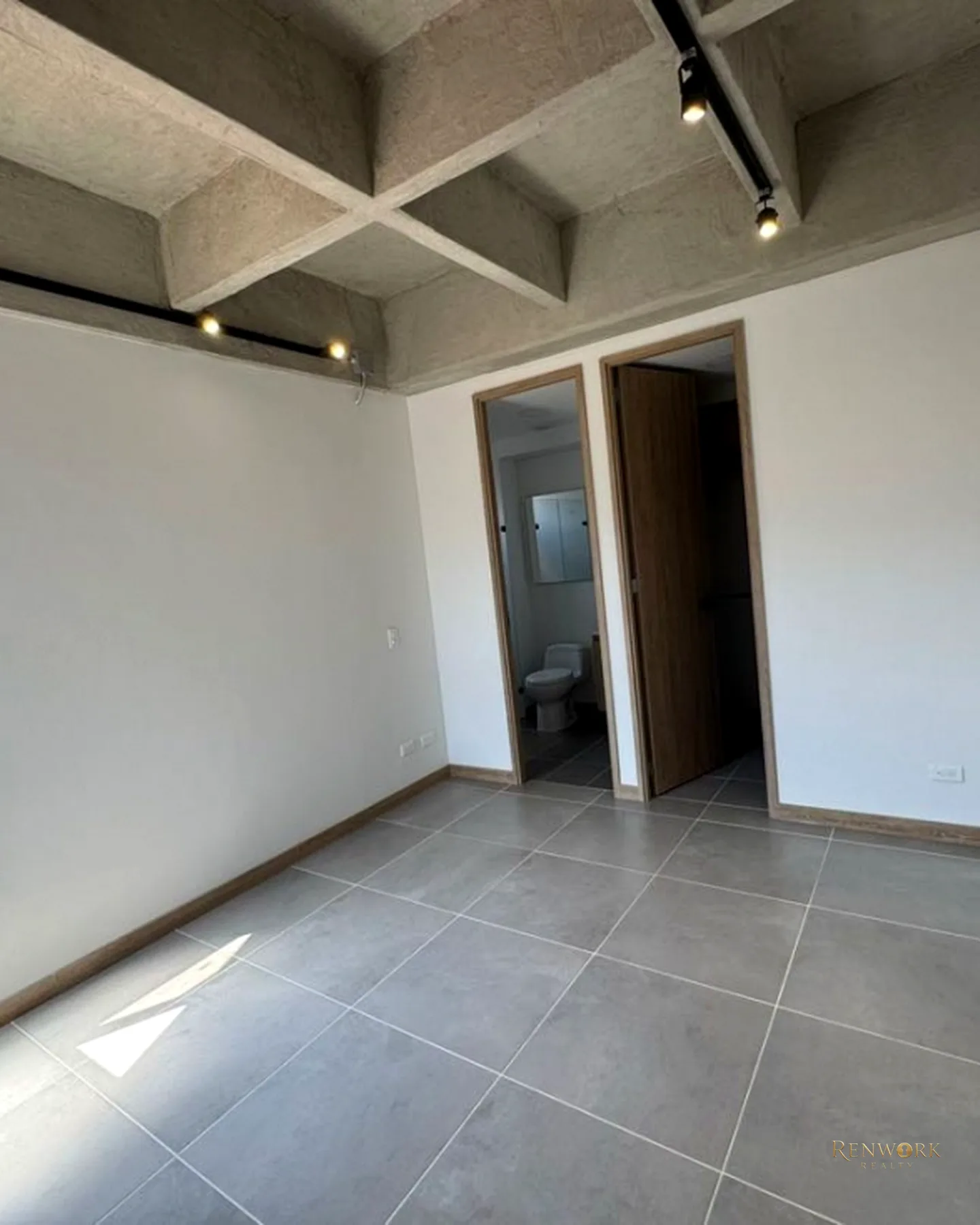 HERMOSO APARTAMENTO MODERNO - SECTOR FRONTERA ENVIGADO PARTE BAJA · foto 12