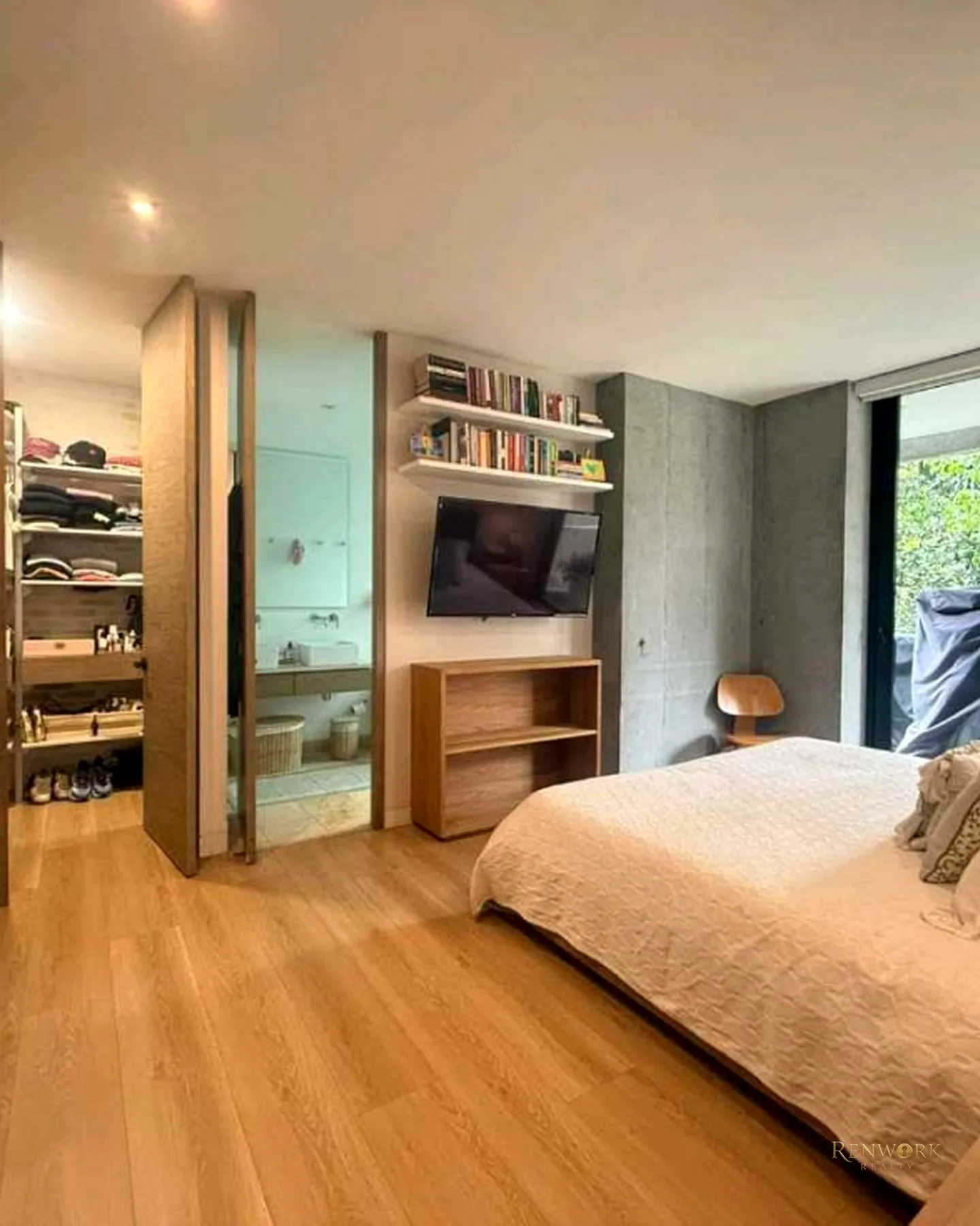 HERMOSO APARTAMENTO POR ISA, MUY ILUMINADO. · foto 12