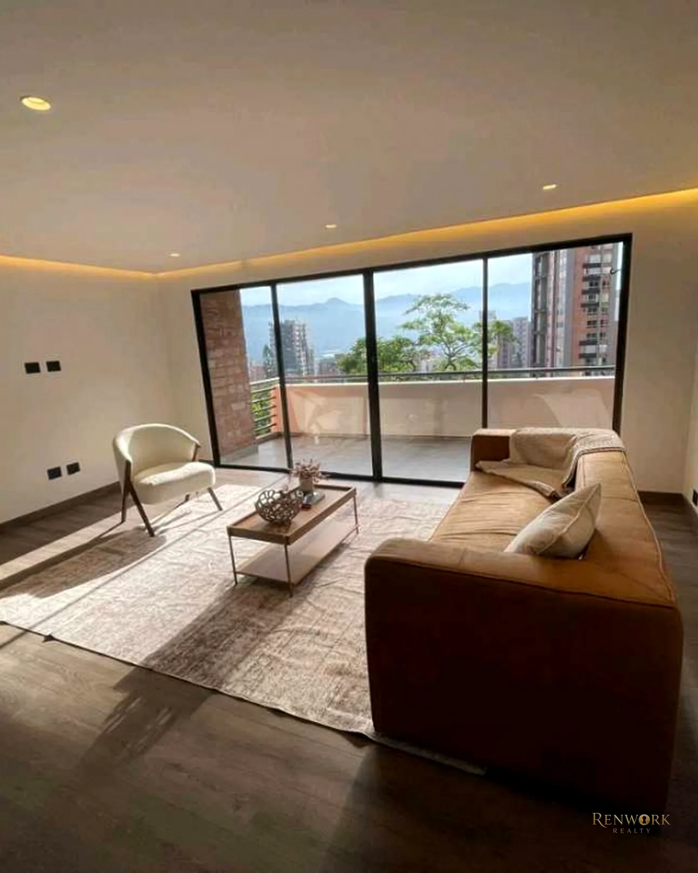 HERMOSO APARTAMENTO REMODELADO EN CASTROPOL · foto 1