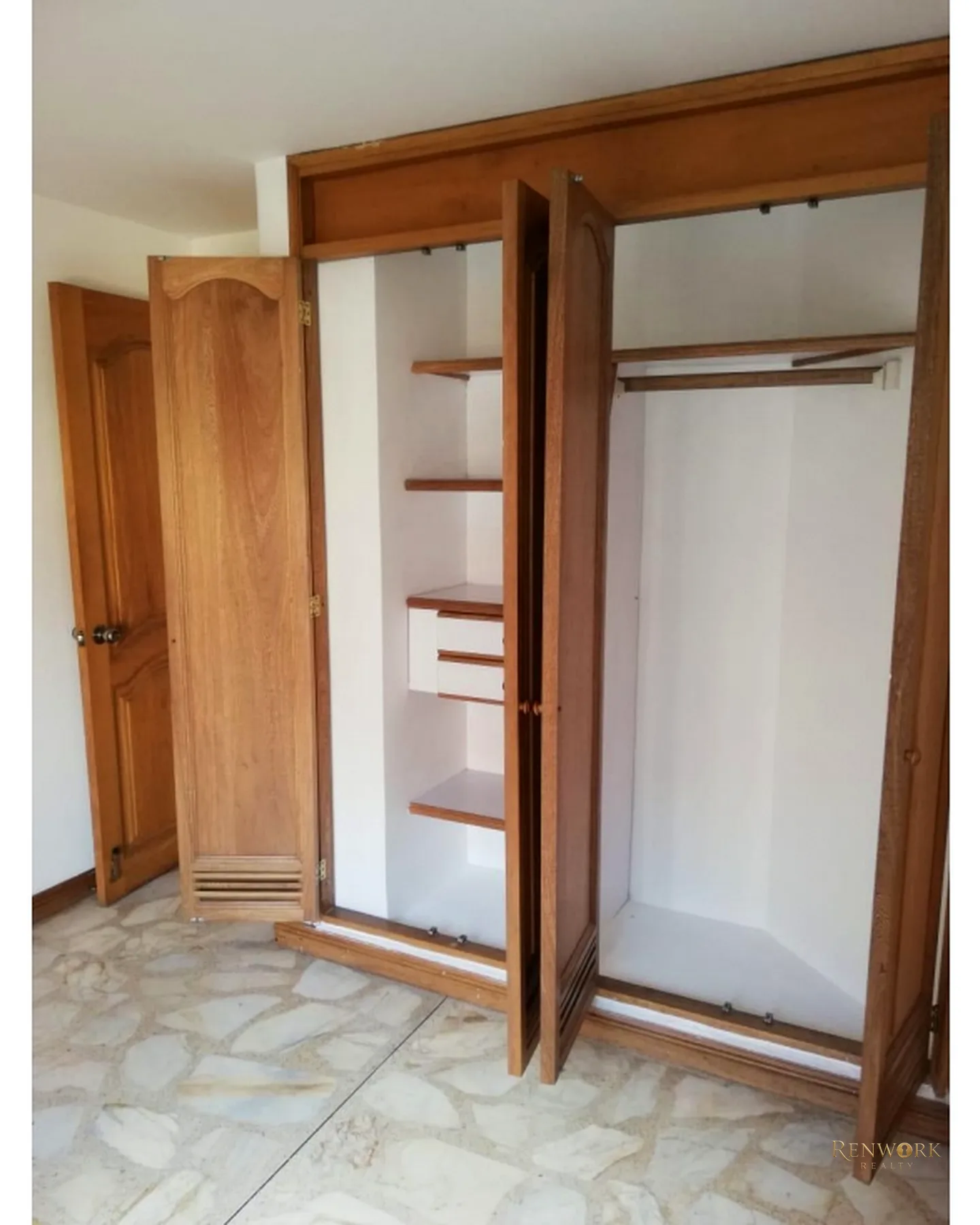 HERMOSO APARTAMENTO EN LAURELES SANTA TERESITA · foto 7