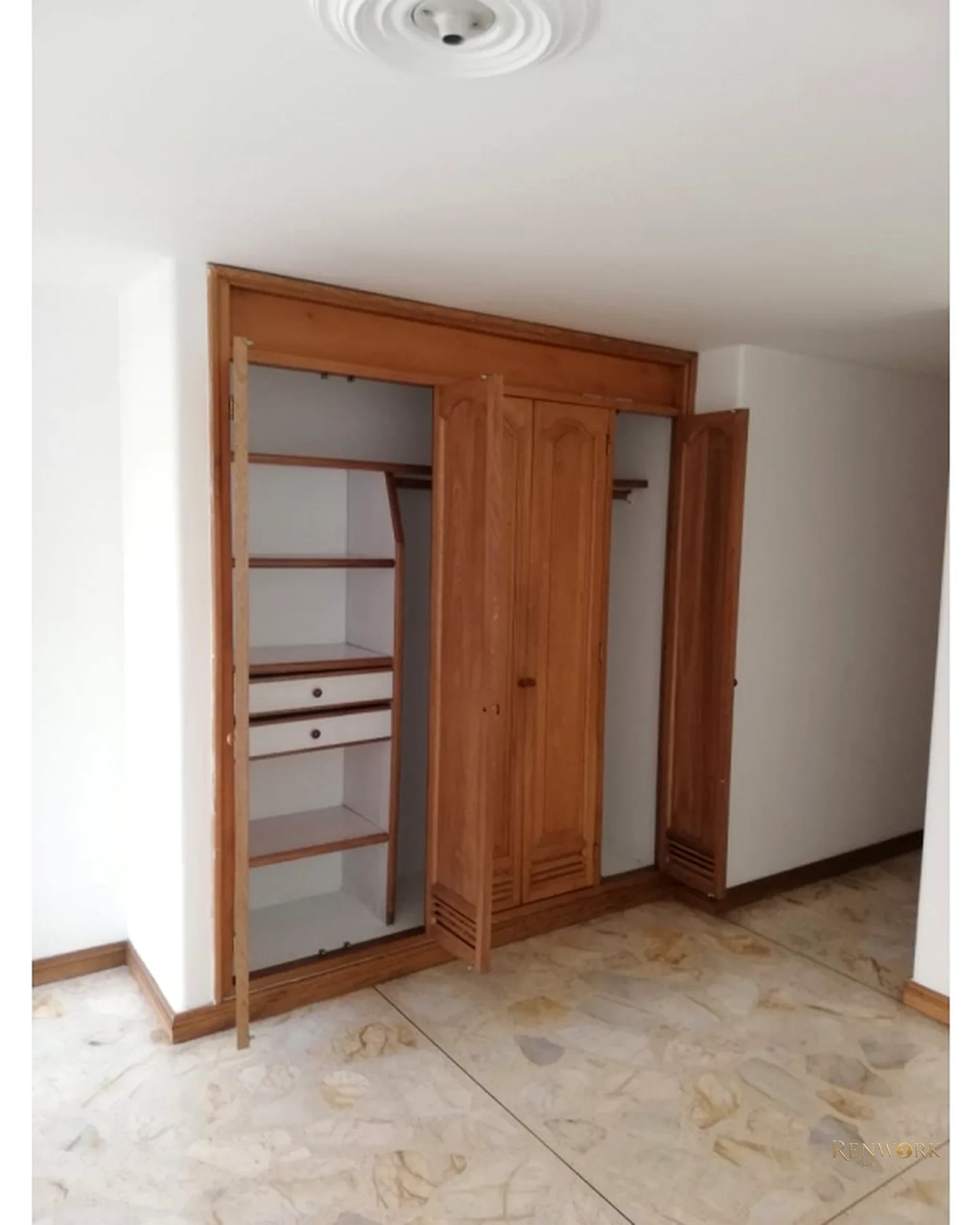 HERMOSO APARTAMENTO EN LAURELES SANTA TERESITA · foto 16