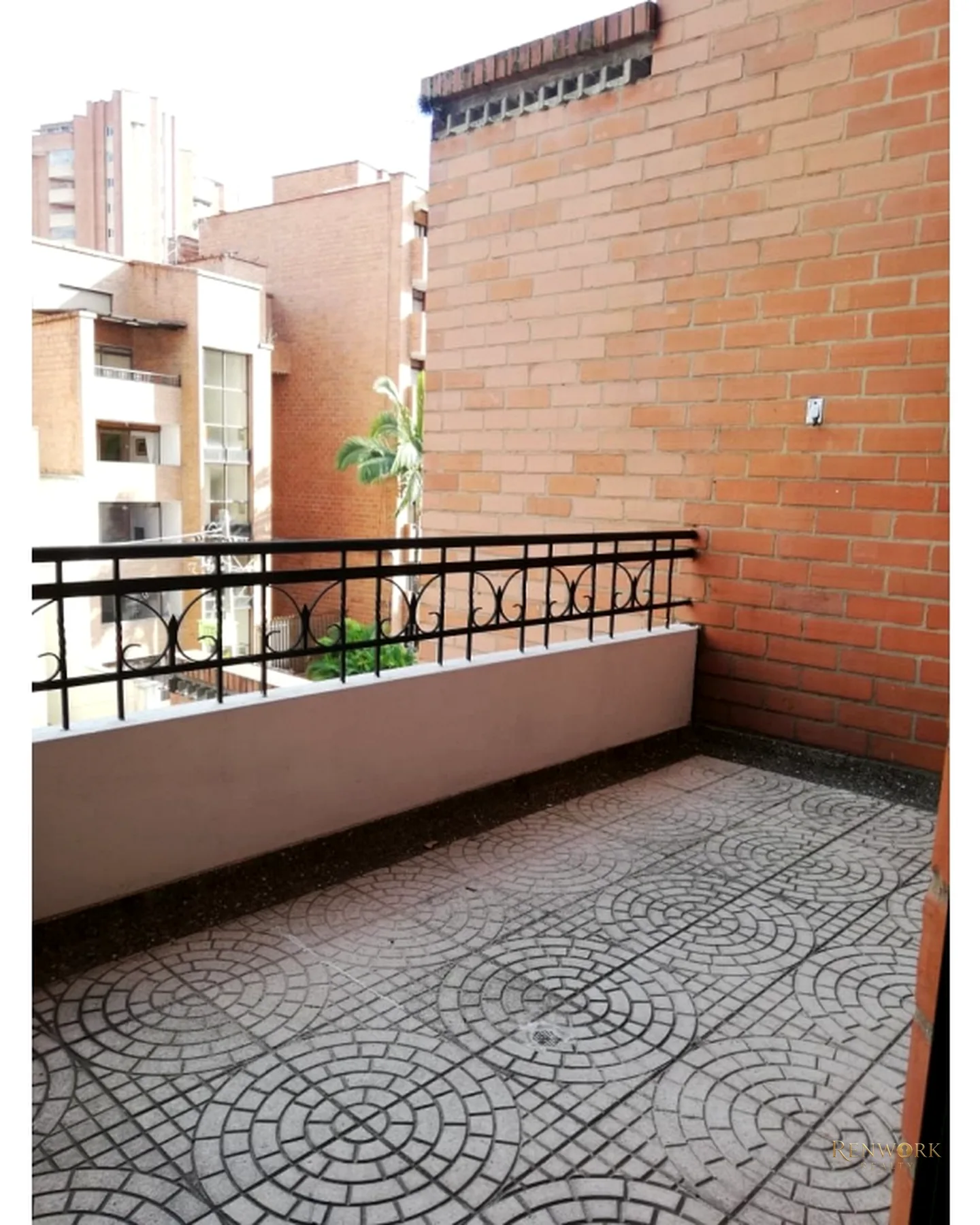 HERMOSO APARTAMENTO EN LAURELES SANTA TERESITA · foto 5