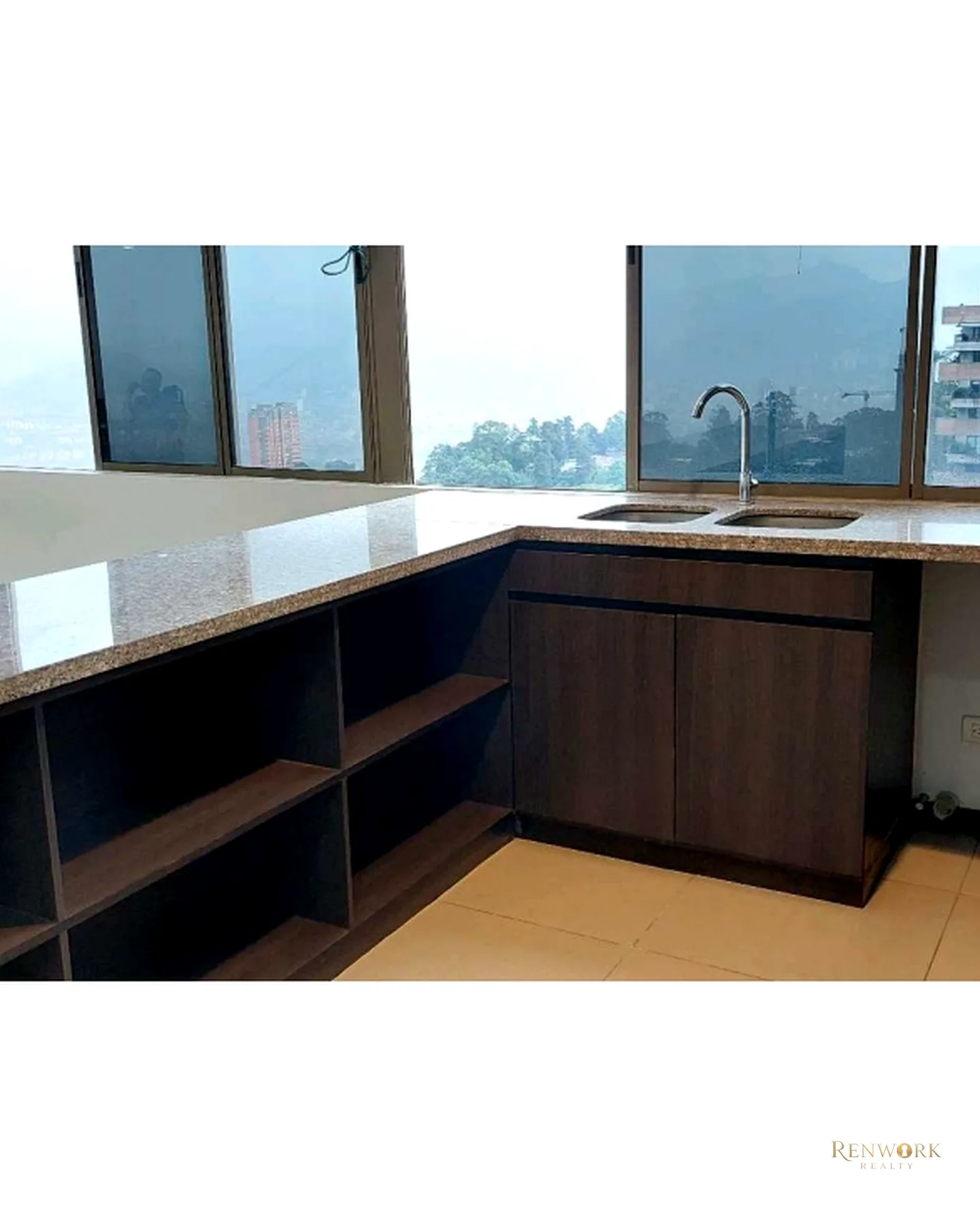 HERMOSO PENTHOUSE DUPLEX POBLADO ALTO · foto 5