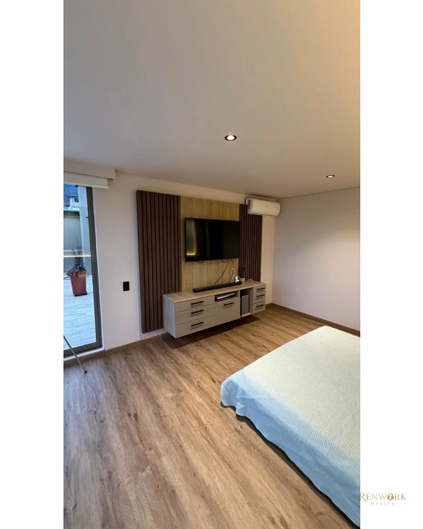 HERMOSO PENTHOUSE DUPLEX SECTOR EL ESMERALDAL · foto 12