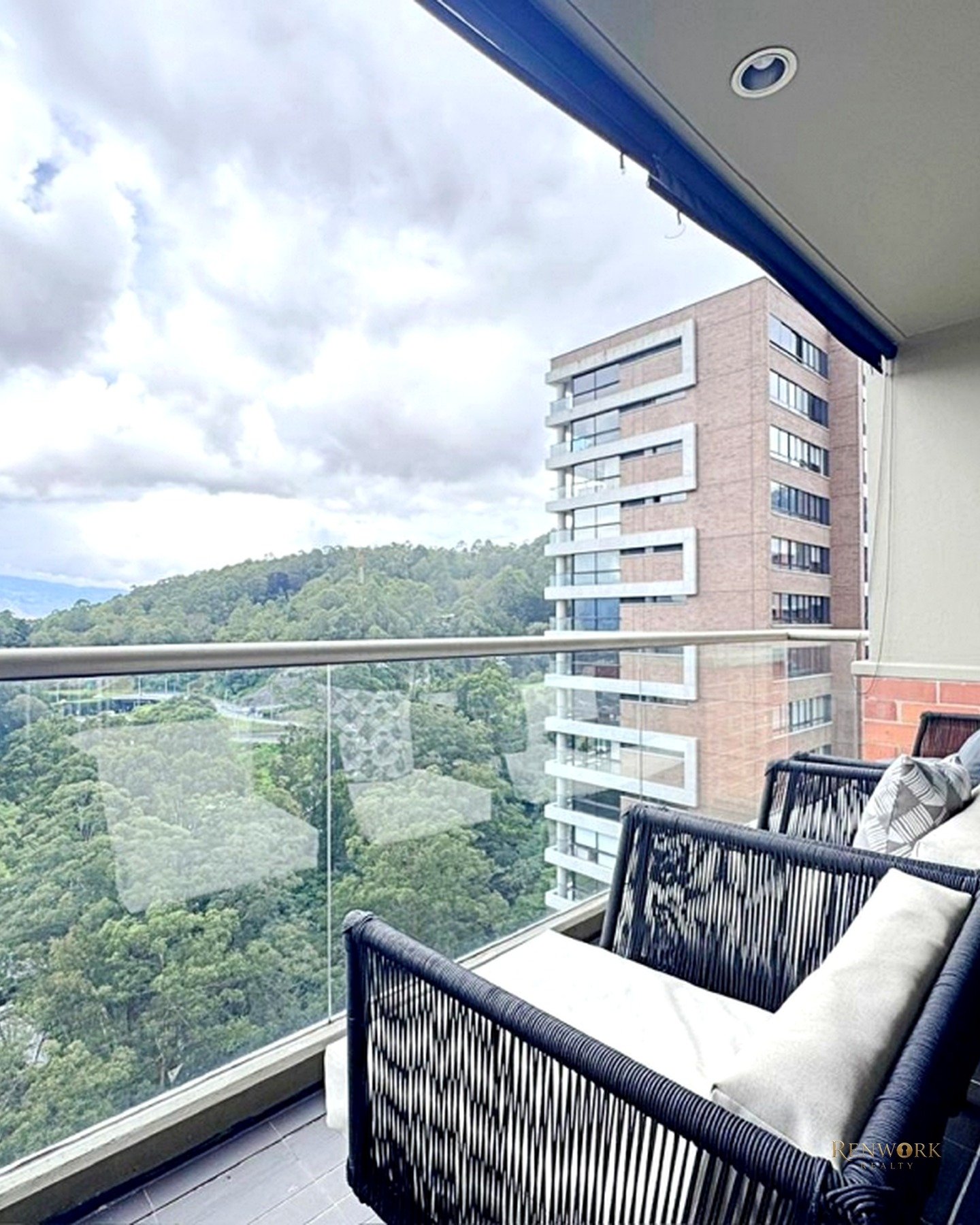HERMOSO PENTHOUSE - POBLADO - PALMAS - HERMOSA VISTA · foto 2