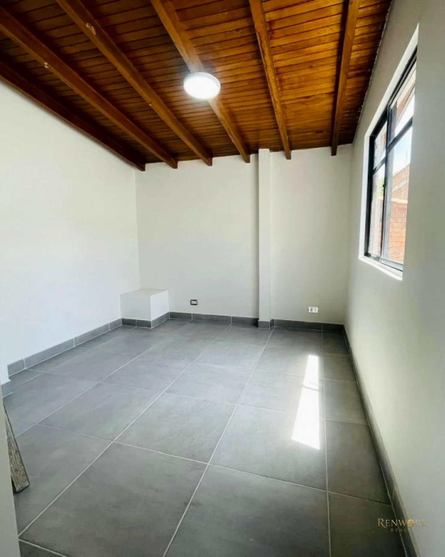 HERMOSO Y AMPLIO APARTAMENTO REMODELADO COMPLETAMENTE · foto 12