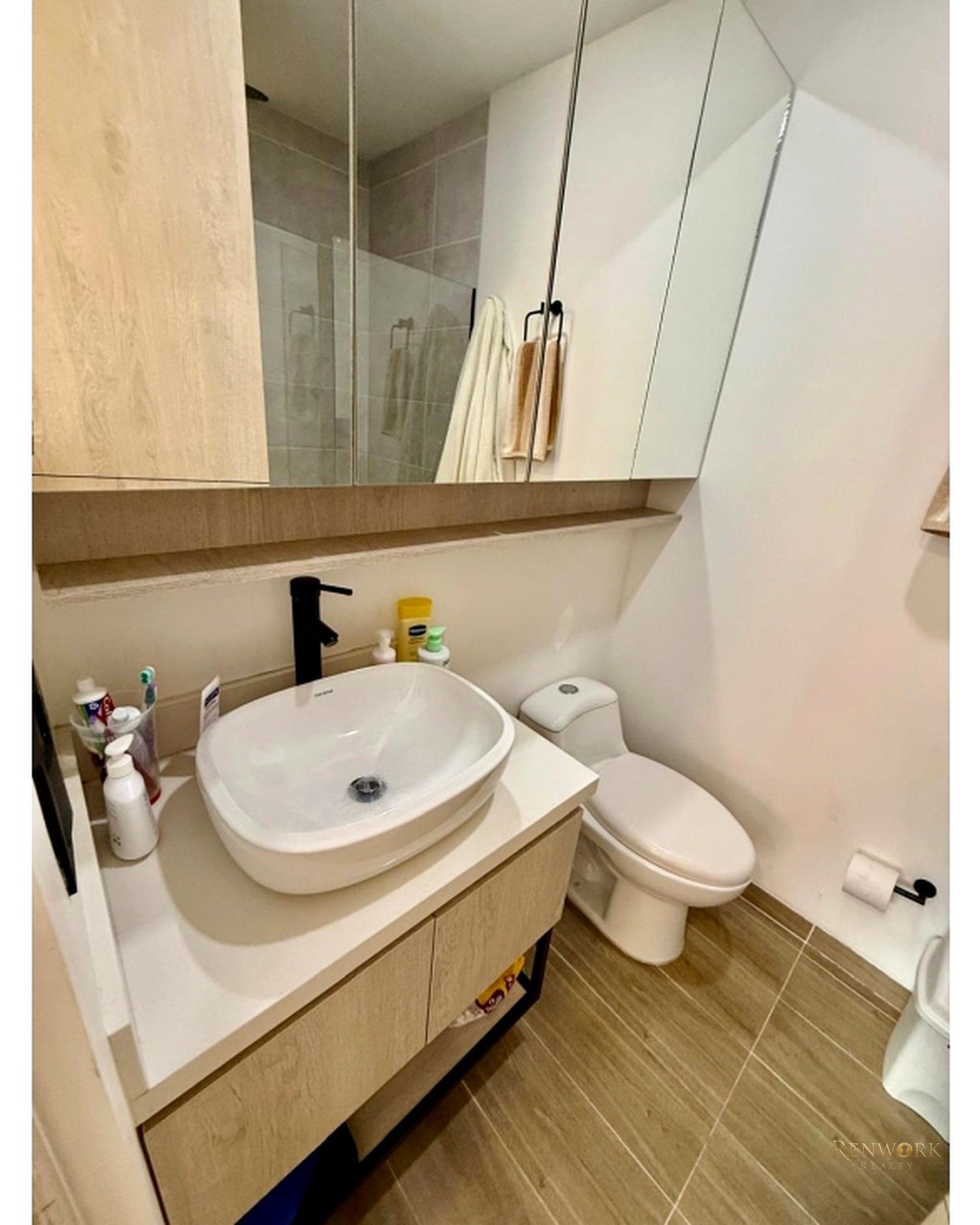 HERMOSO Y MODERNO APARTAMENTO EN VENTA EN ENVIGADO - LOMA DE LOS MESA · foto 11