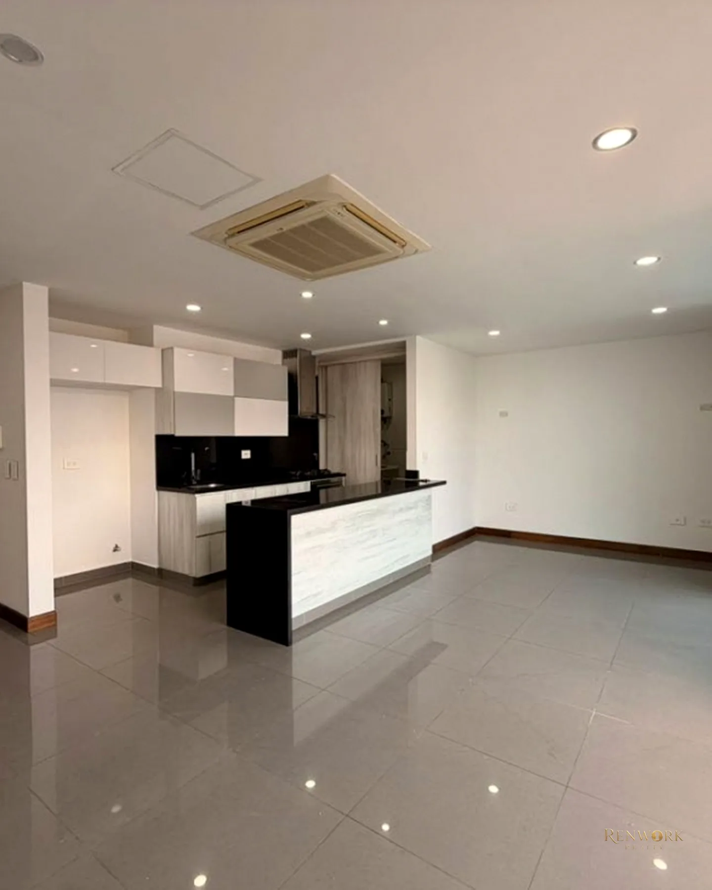 LINDO APARTAMENTO PENTHOUSE DUPLEX EN LAURELES · foto 1