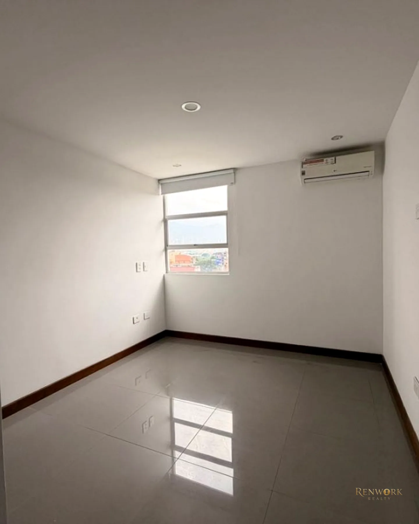 LINDO APARTAMENTO PENTHOUSE DUPLEX EN LAURELES · foto 12