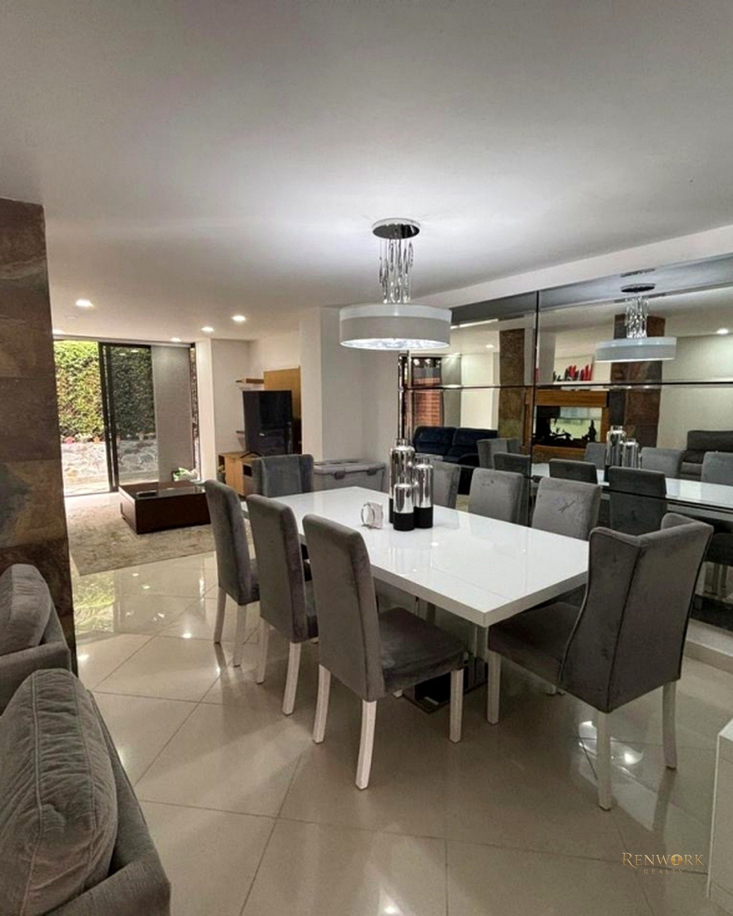 Vista de [LJ] CASA EN TESORO, MEDELLIN · VENTA