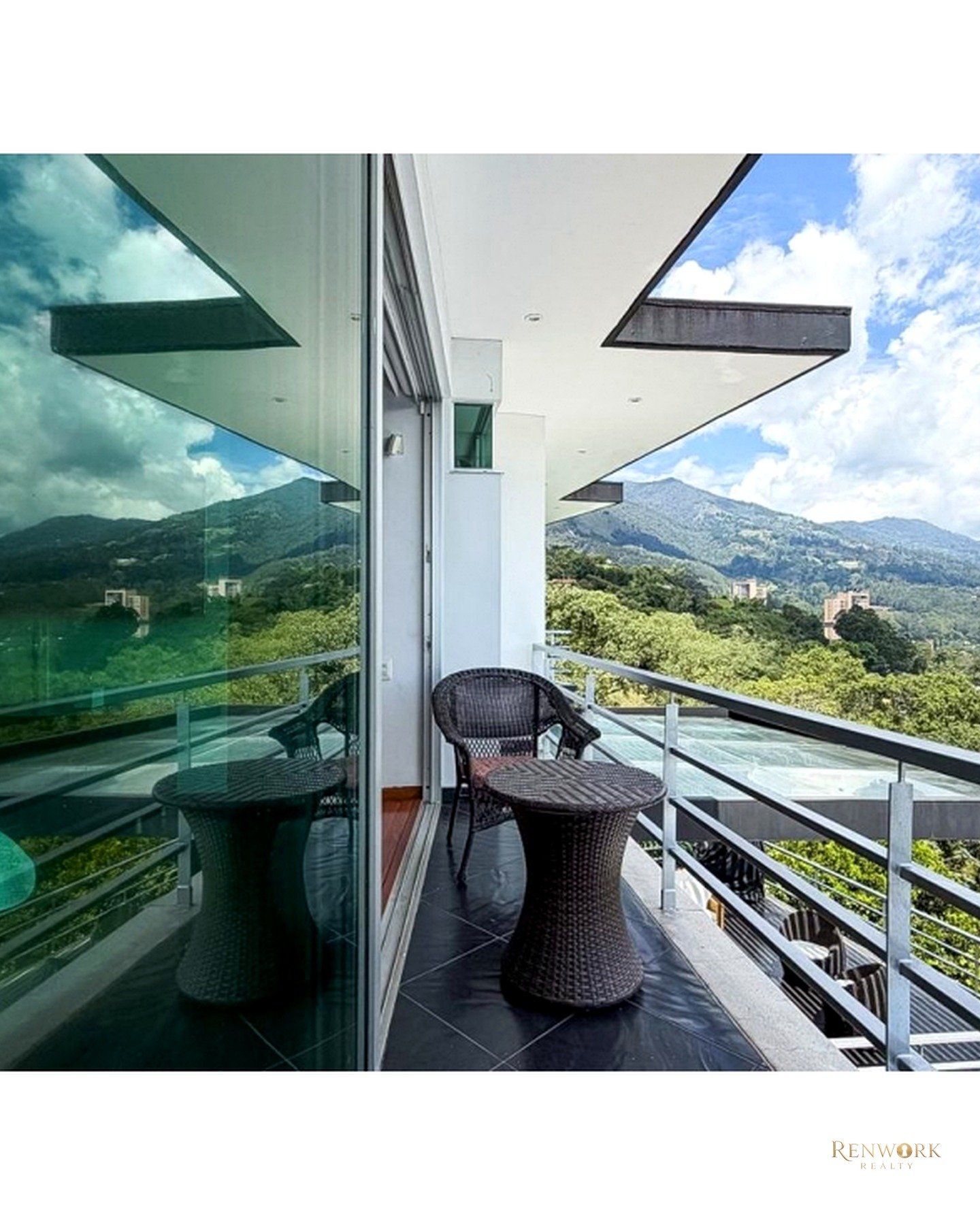 MANSIÓN DE LUJO PARA LA VENTA Y RENTA EN ALTOS DEL POBLADO · foto 4