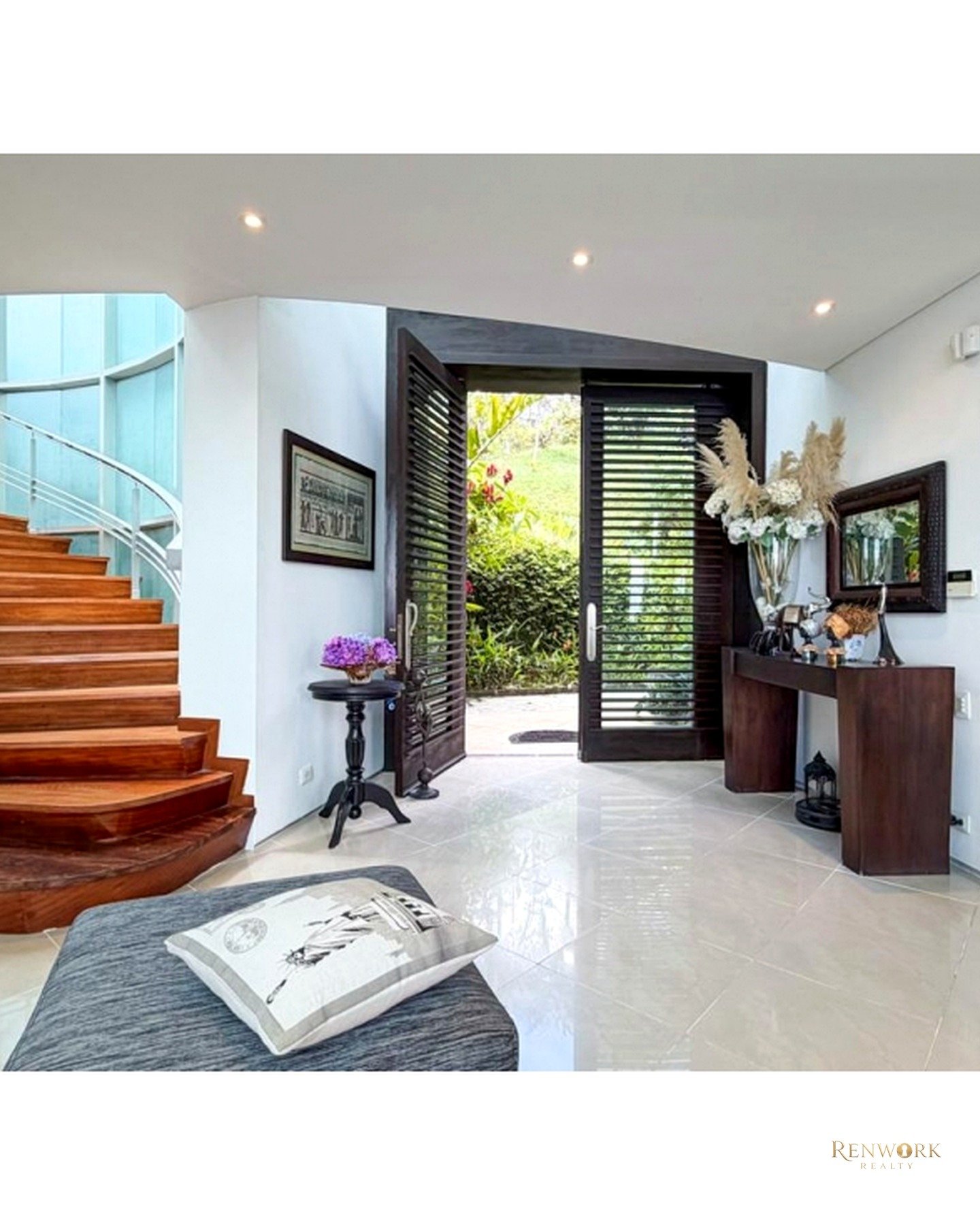 MANSIÓN DE LUJO PARA LA VENTA Y RENTA EN ALTOS DEL POBLADO · foto 8