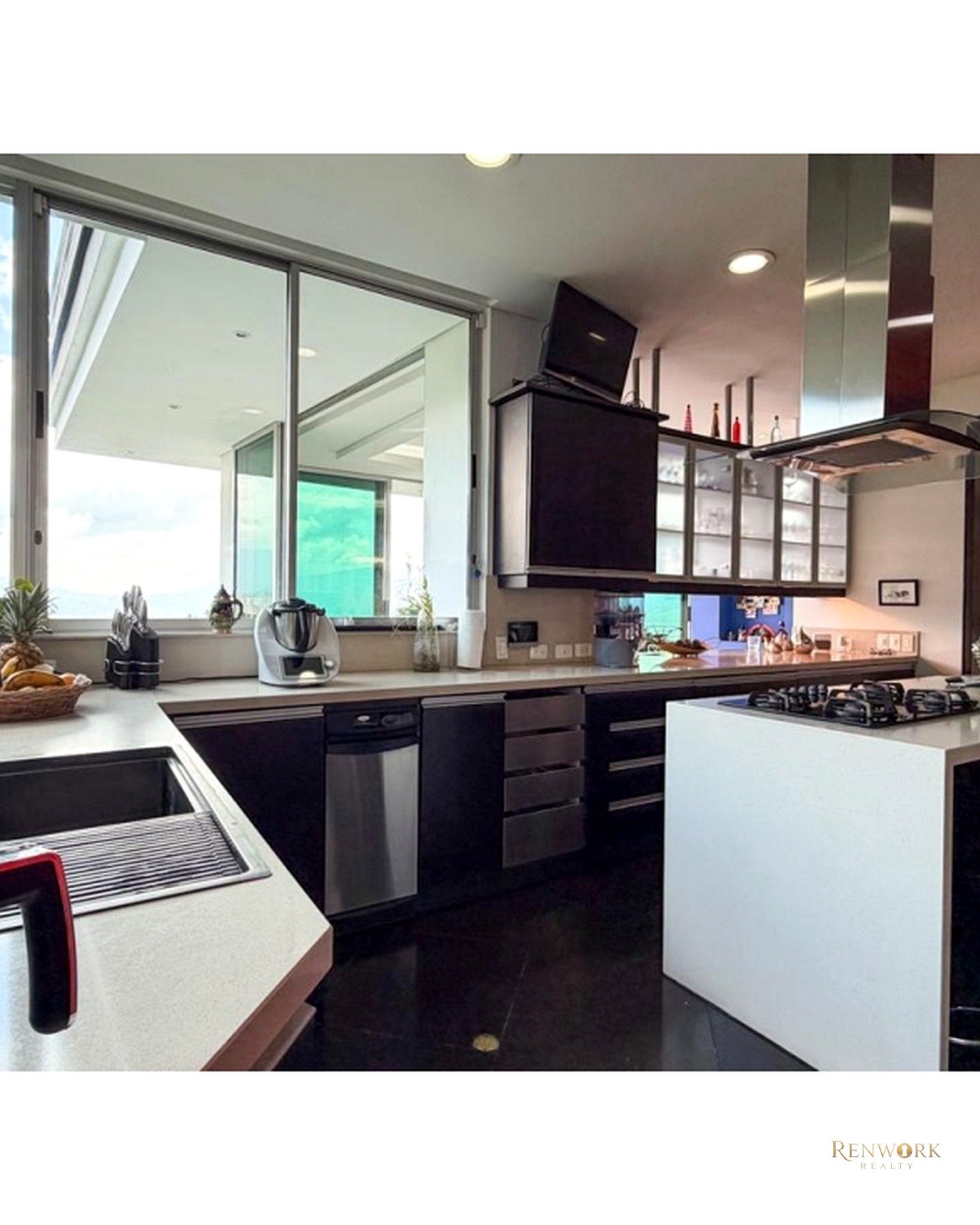 MANSIÓN DE LUJO PARA LA VENTA Y RENTA EN ALTOS DEL POBLADO · foto 12