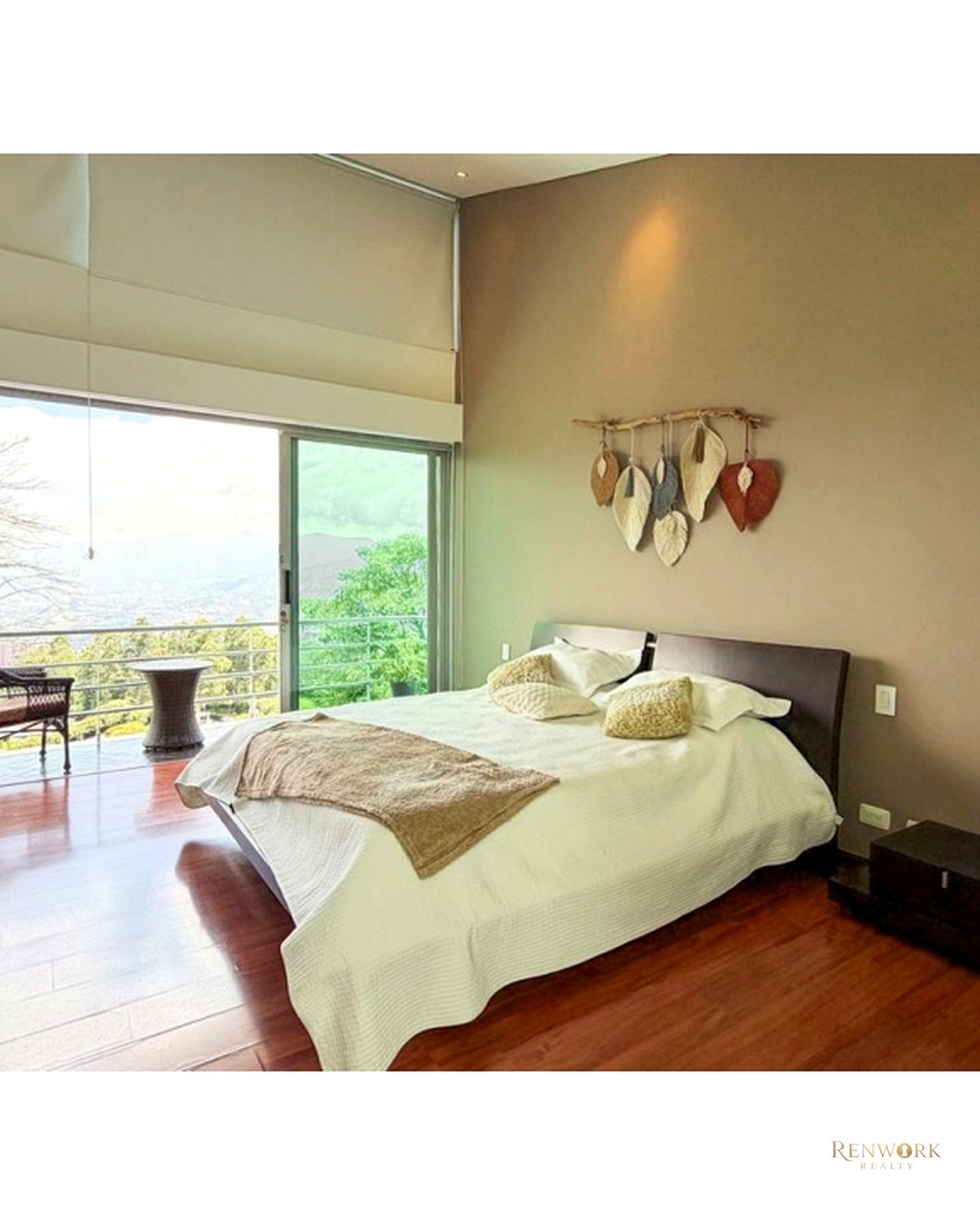 MANSIÓN DE LUJO PARA LA VENTA Y RENTA EN ALTOS DEL POBLADO · foto 13