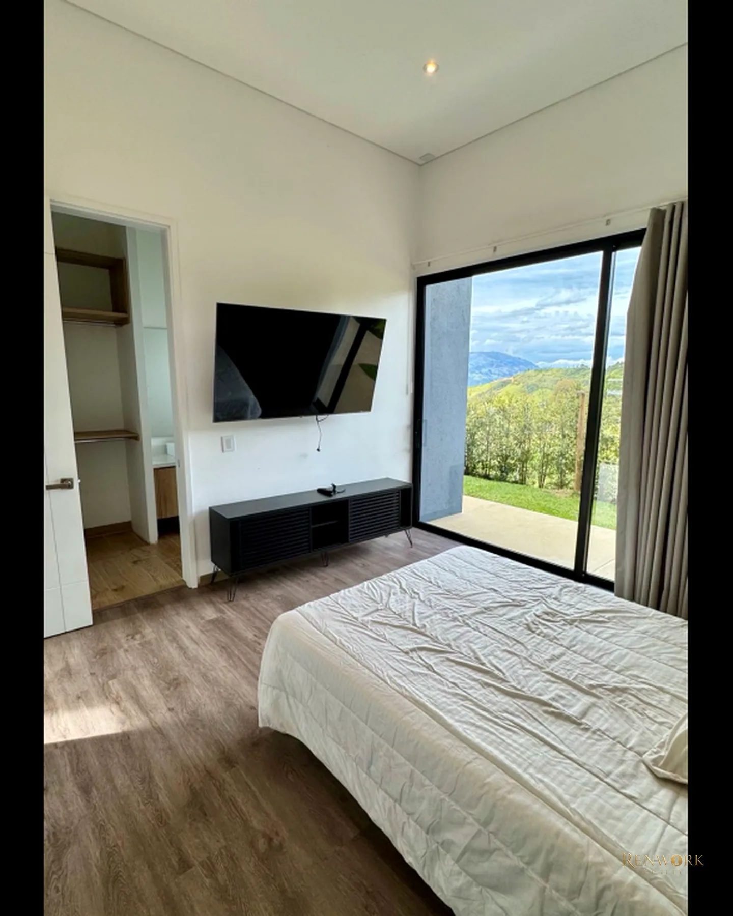 MARAVILLOSA CASA CAMPESTRE EN COPACABANA · foto 15