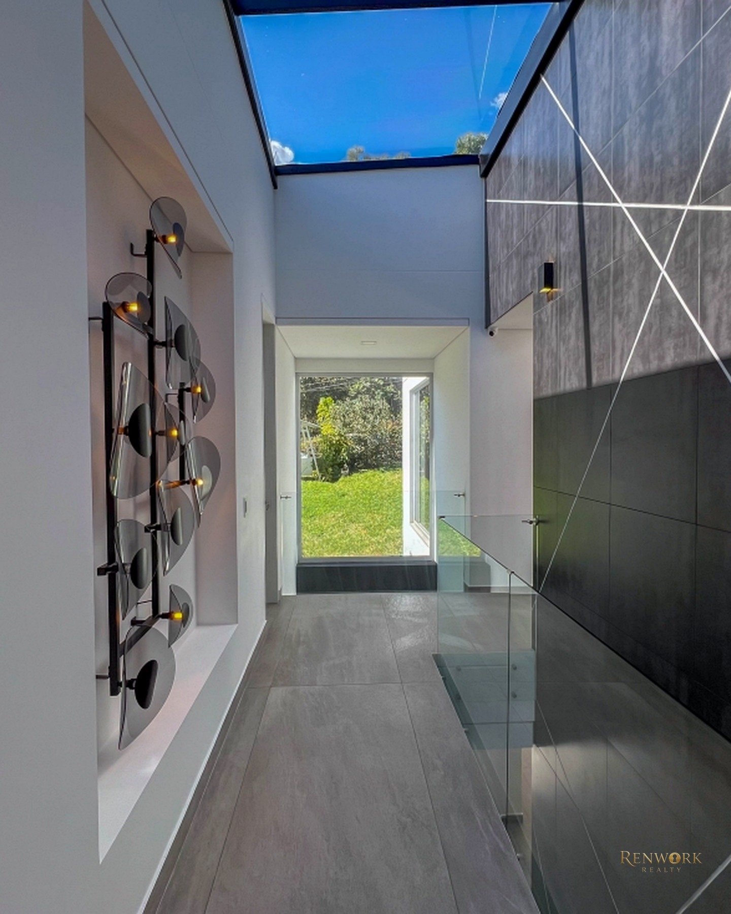 MODERNA CASA DE 5 HABITACIONES EN LAS PALMAS CON VISTA-- SIN MUEBLES · foto 18
