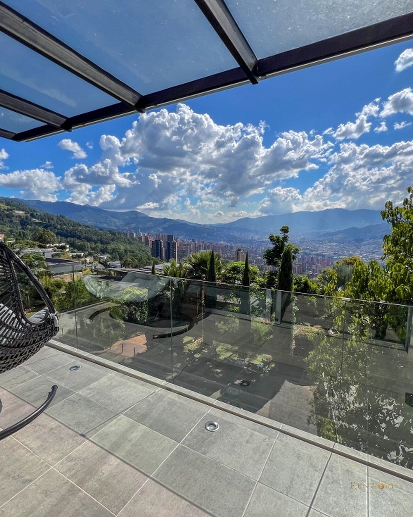 MODERNA CASA DE 5 HABITACIONES EN LAS PALMAS CON VISTA-- SIN MUEBLES · foto 8