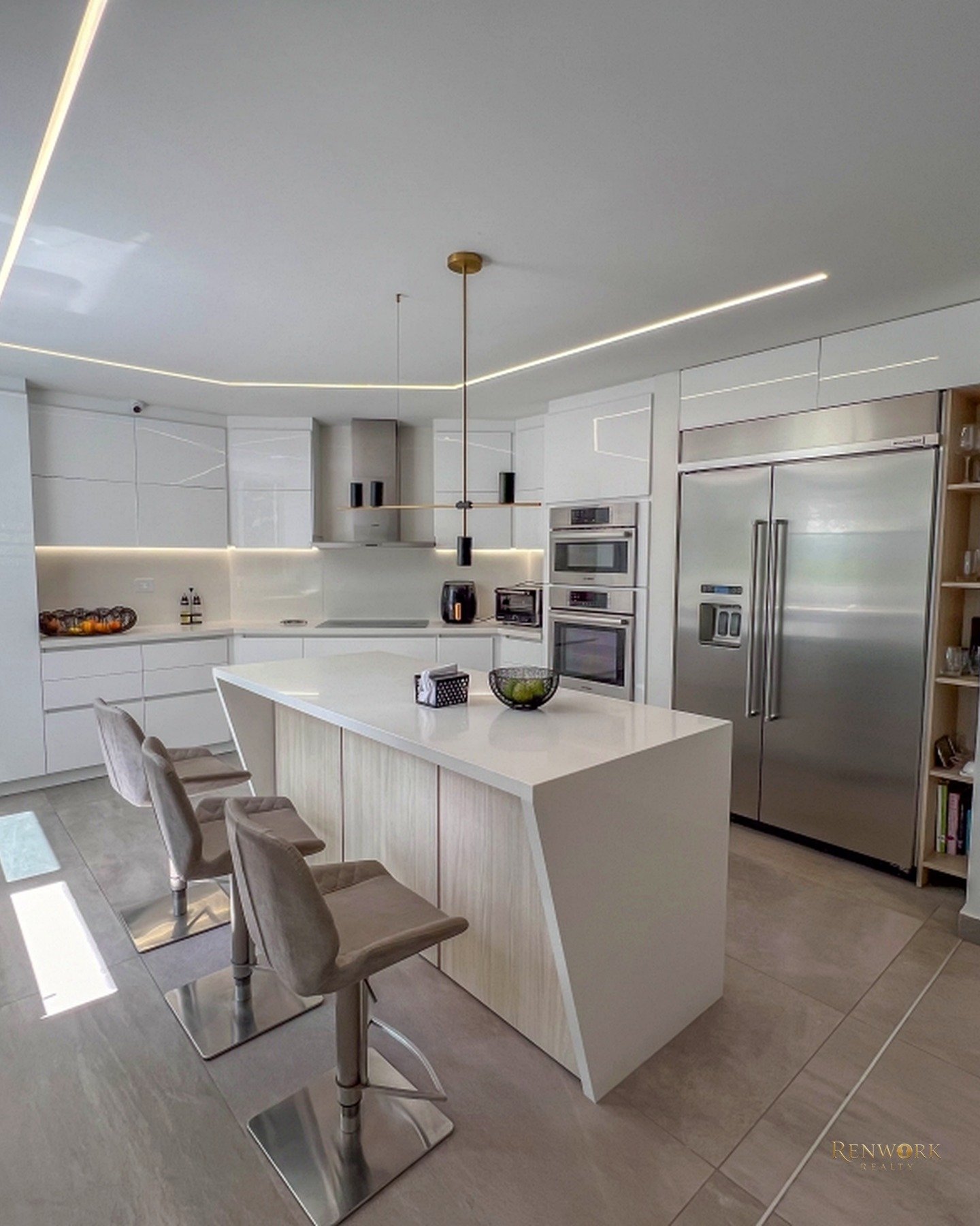 MODERNA CASA DE 5 HABITACIONES EN LAS PALMAS CON VISTA-- SIN MUEBLES · foto 15
