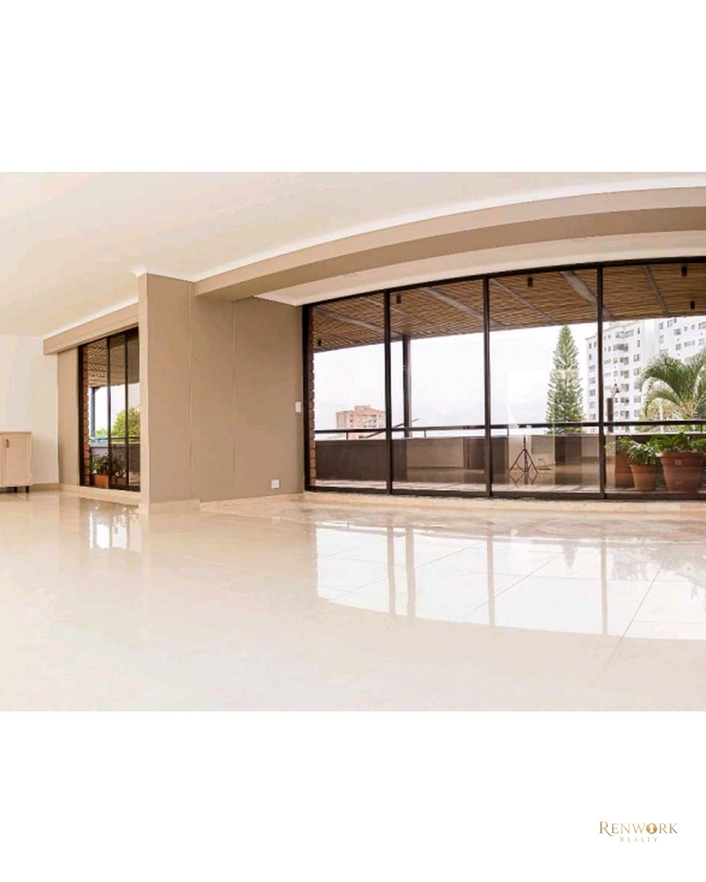 Vista de MODERNO APARTAMENTO PARA LA VENTA EN EXCLUSIVO SECTOR DEL POBLADO