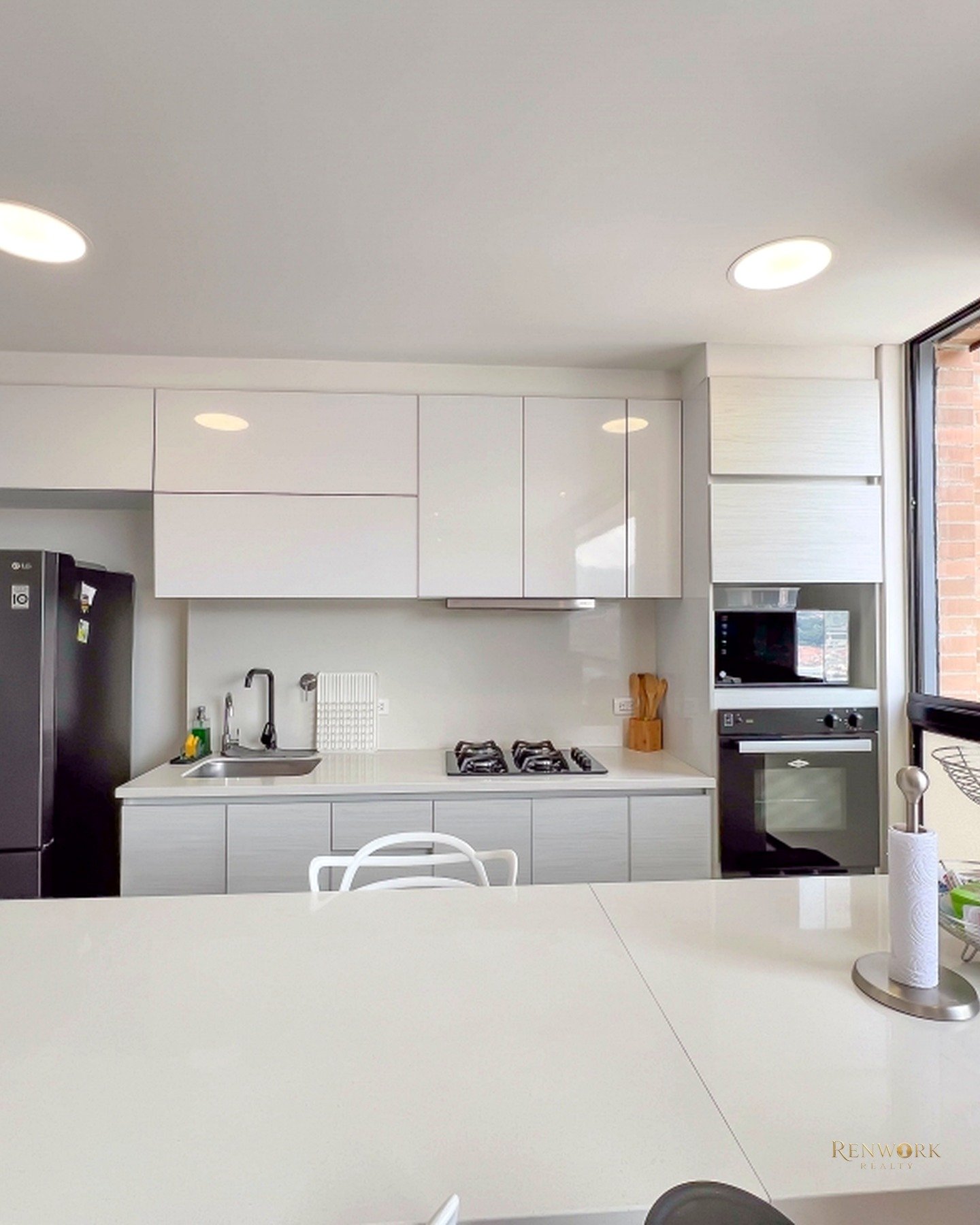 MODERNO APARTAMENTO POBLADO CASTROPOL, AMOBLADO · foto 10