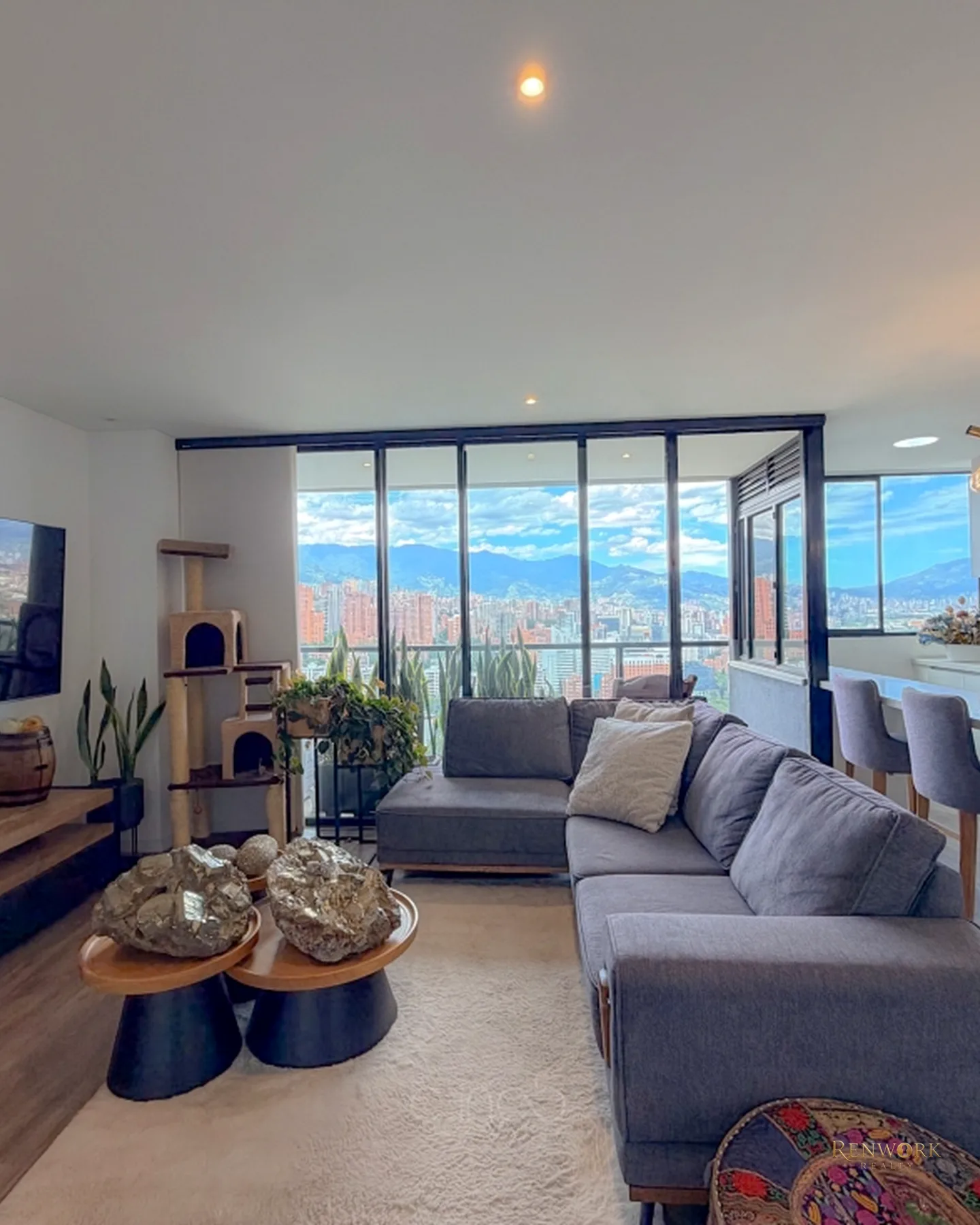OPORTUNIDAD: EXCLUSIVO APARTAMENTO | LA LINDE, POBLADO · foto 2