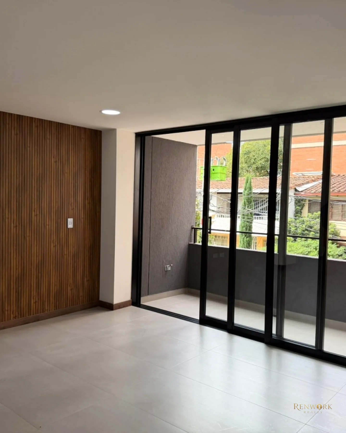 ¡PARA ESTRENAR! AMPLIO APARTAMENTO CON TERRAZA EN LAURELES · foto 6