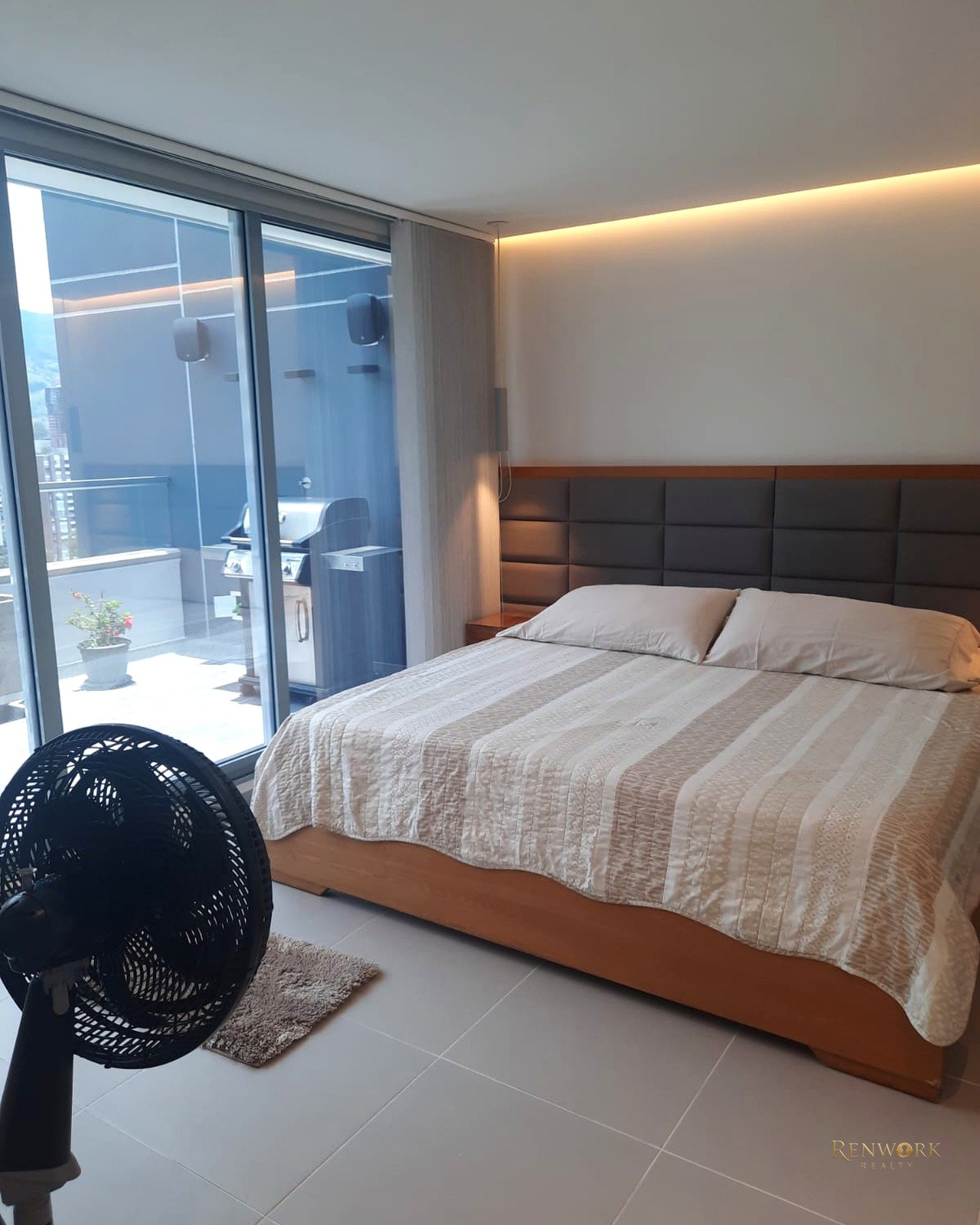 PENTHAUSE DUPLEX EN VENTA EN ENVIGADO SECTOR LOS MESA · foto 17