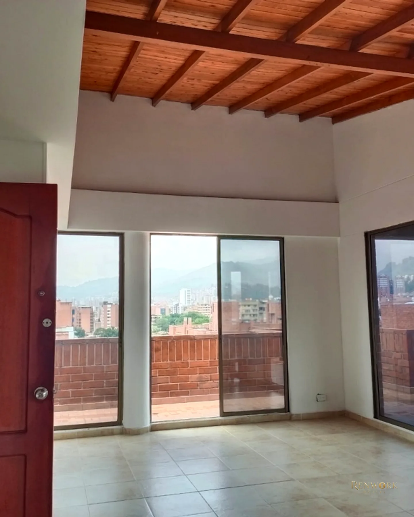 PENTHOUSE CERCA A VIVA LAURELES CON EXCELENTE VISTA · foto 2