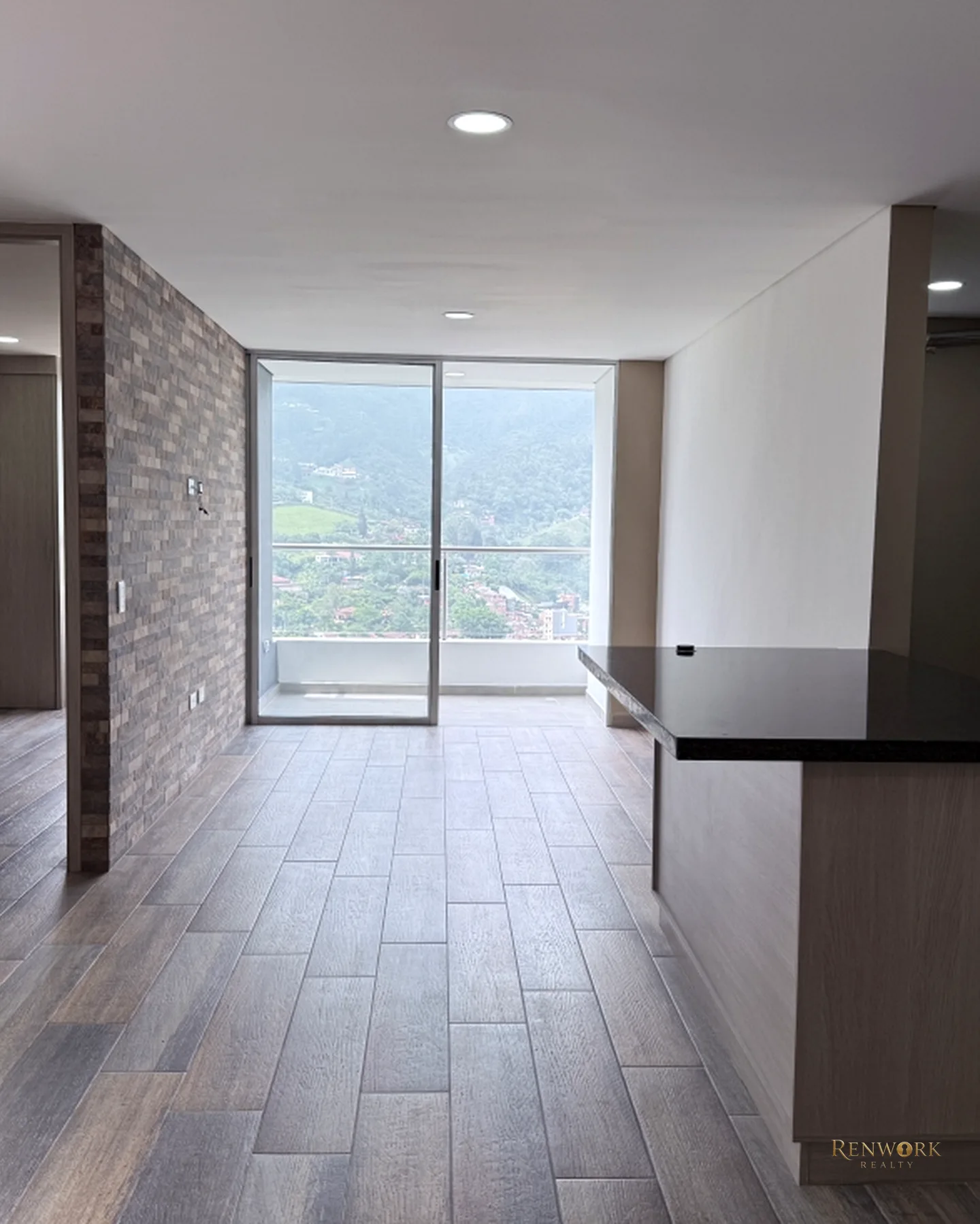 PENTHOUSE DUPLEX EN VENTA EN SABANETA, POR LA DOCTORA (ZONA PLANA) · foto 3