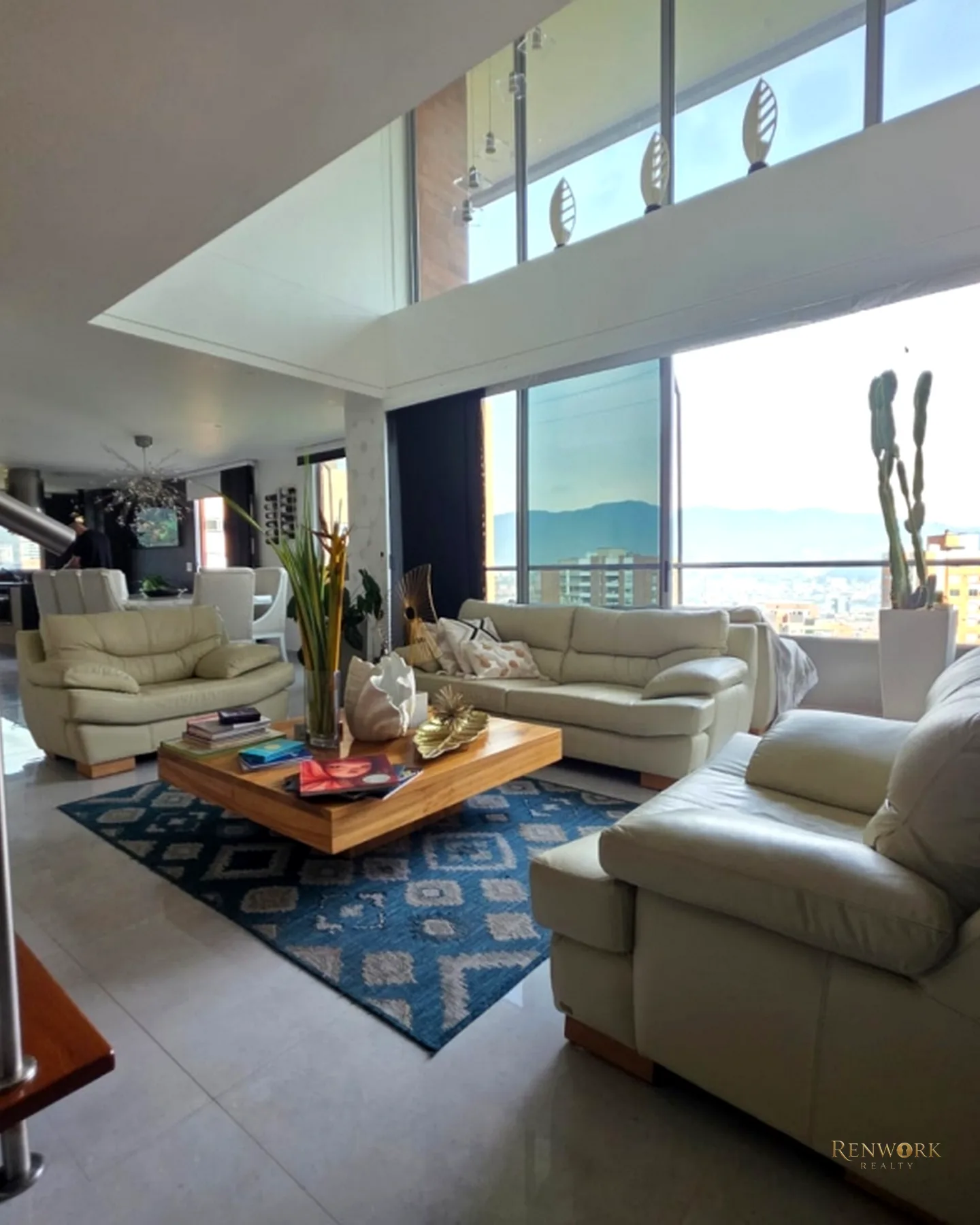 PENTHOUSE DUPLEX EN VENTA, FULL VISTA, LOMA DEL CHOCHO, ENVIGADO · foto 4