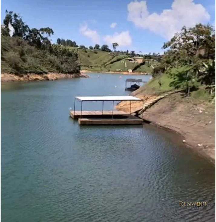 PROPIEDAD EN GUATAPE · foto 9