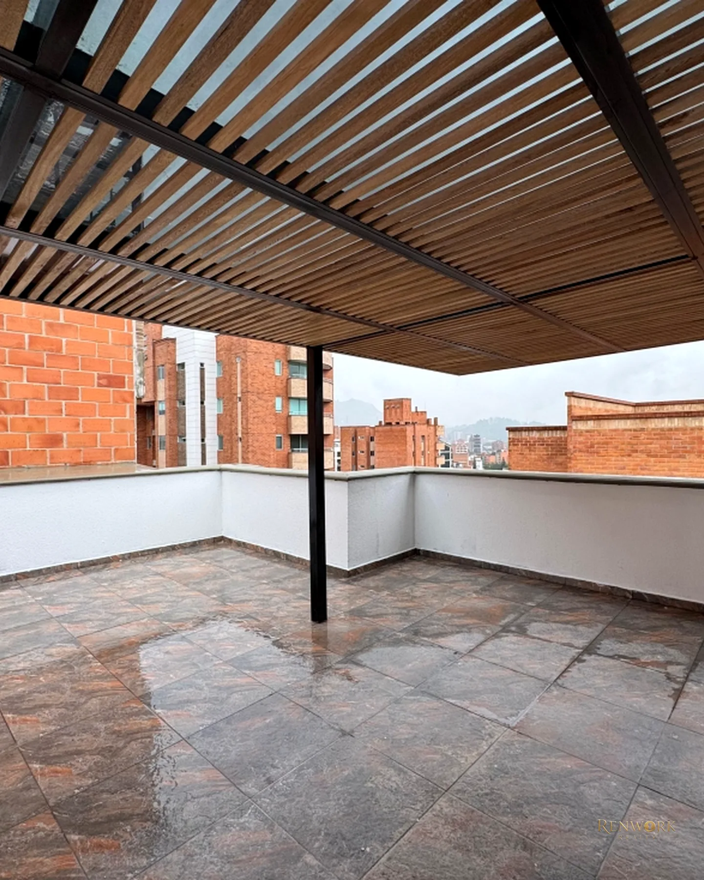 RENTA Y VENTA PENTHOUSE DUPLEX - LAURELES · foto 22