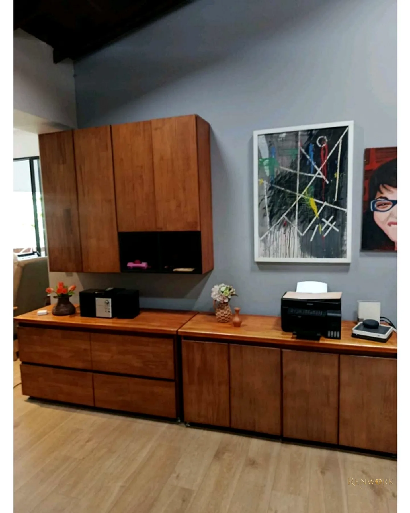 SE VENDE AMPLIO Y TRADICIONAL APTO LAURELES,REMODELADO 2 BALCONES. · foto 4