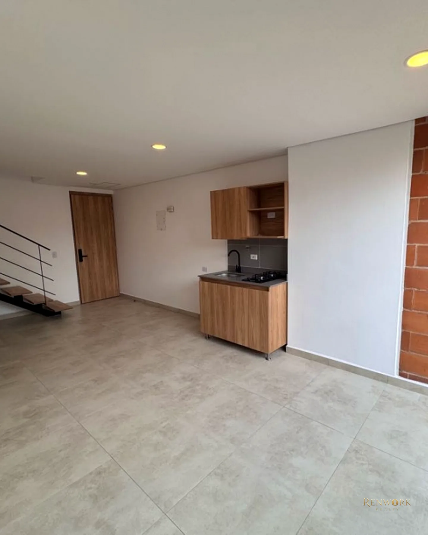 SE VENDE APARTAMENTO AMOBLADO DUPLEX. RENTAS CORTAS AIRBNB. LAURELES · foto 3