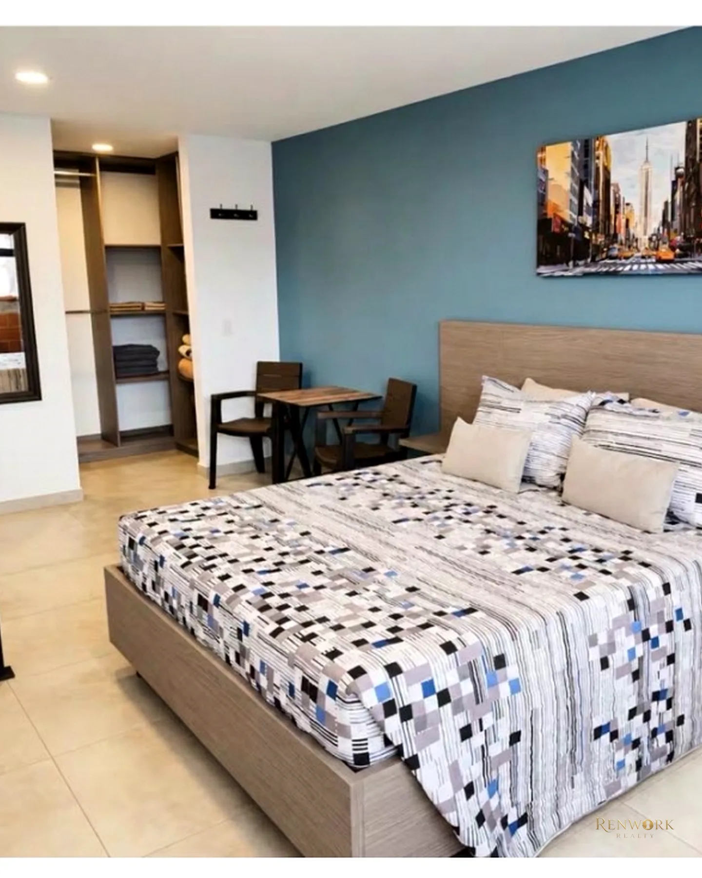 SE VENDE APARTAMENTO AMOBLADO DUPLEX. RENTAS CORTAS AIRBNB. LAURELES · foto 6