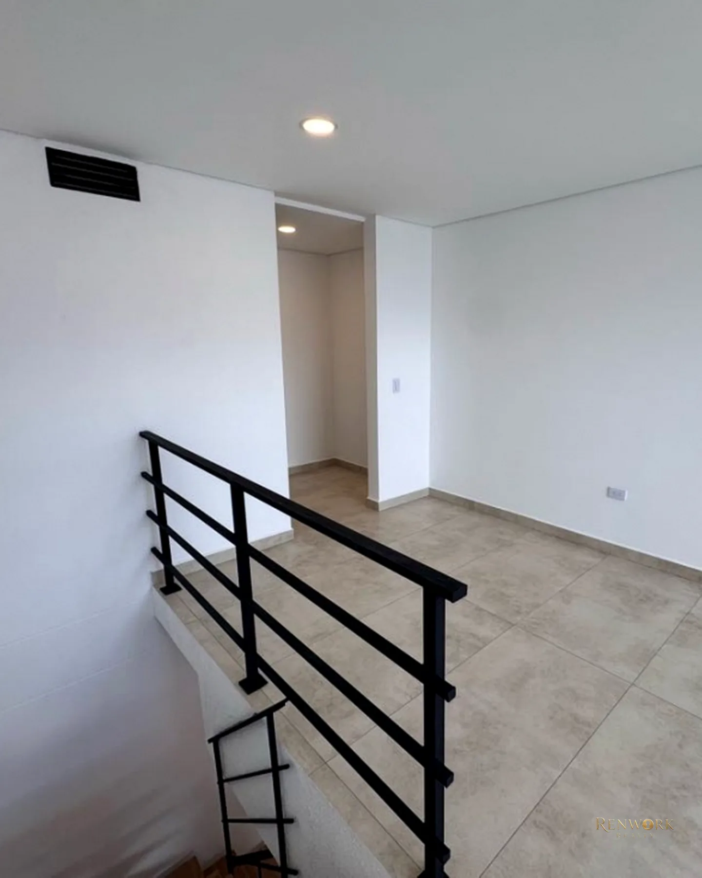 SE VENDE APARTAMENTO AMOBLADO DUPLEX. RENTAS CORTAS AIRBNB. LAURELES · foto 15