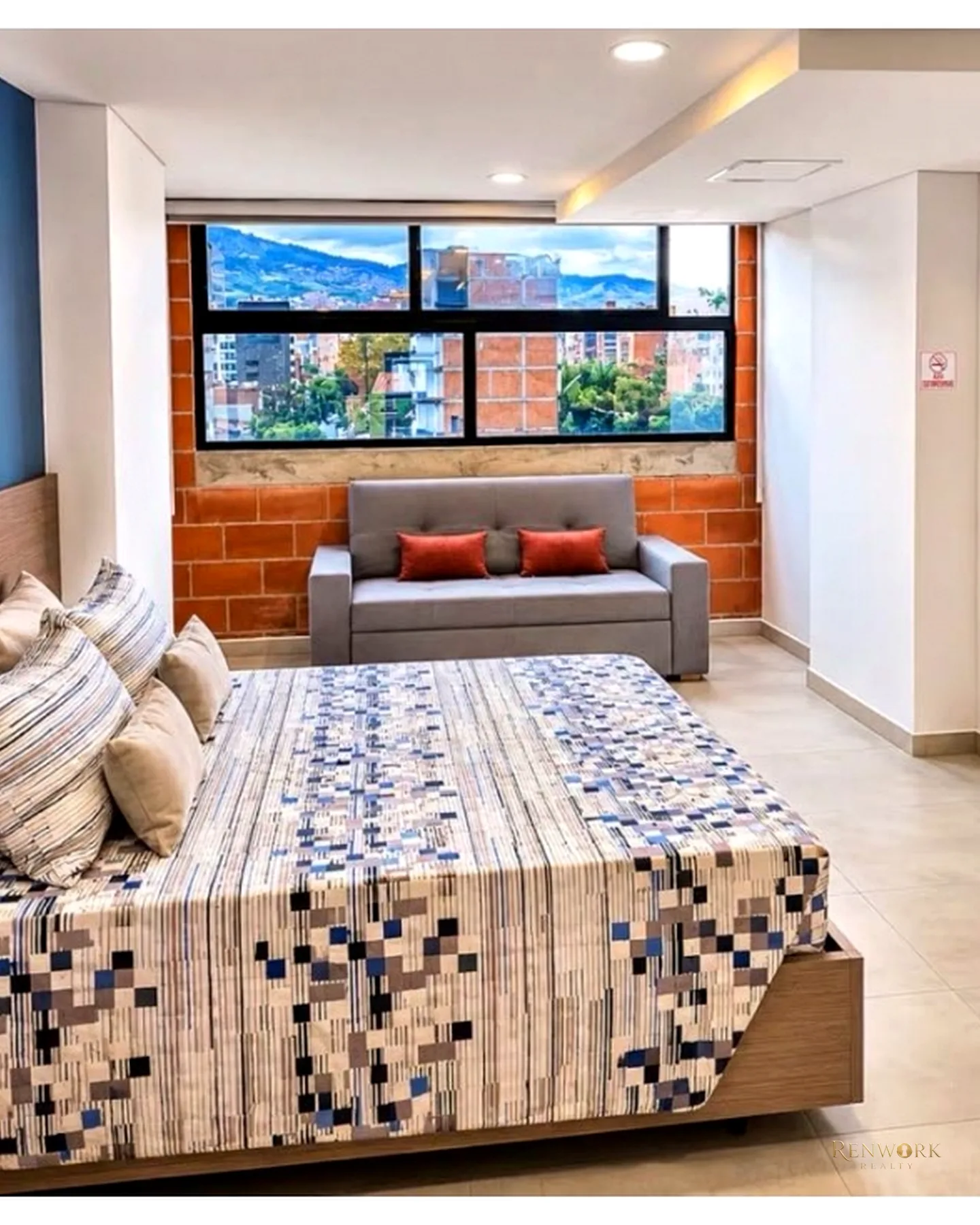 SE VENDE APARTAMENTO AMOBLADO DUPLEX. RENTAS CORTAS AIRBNB. LAURELES · foto 7