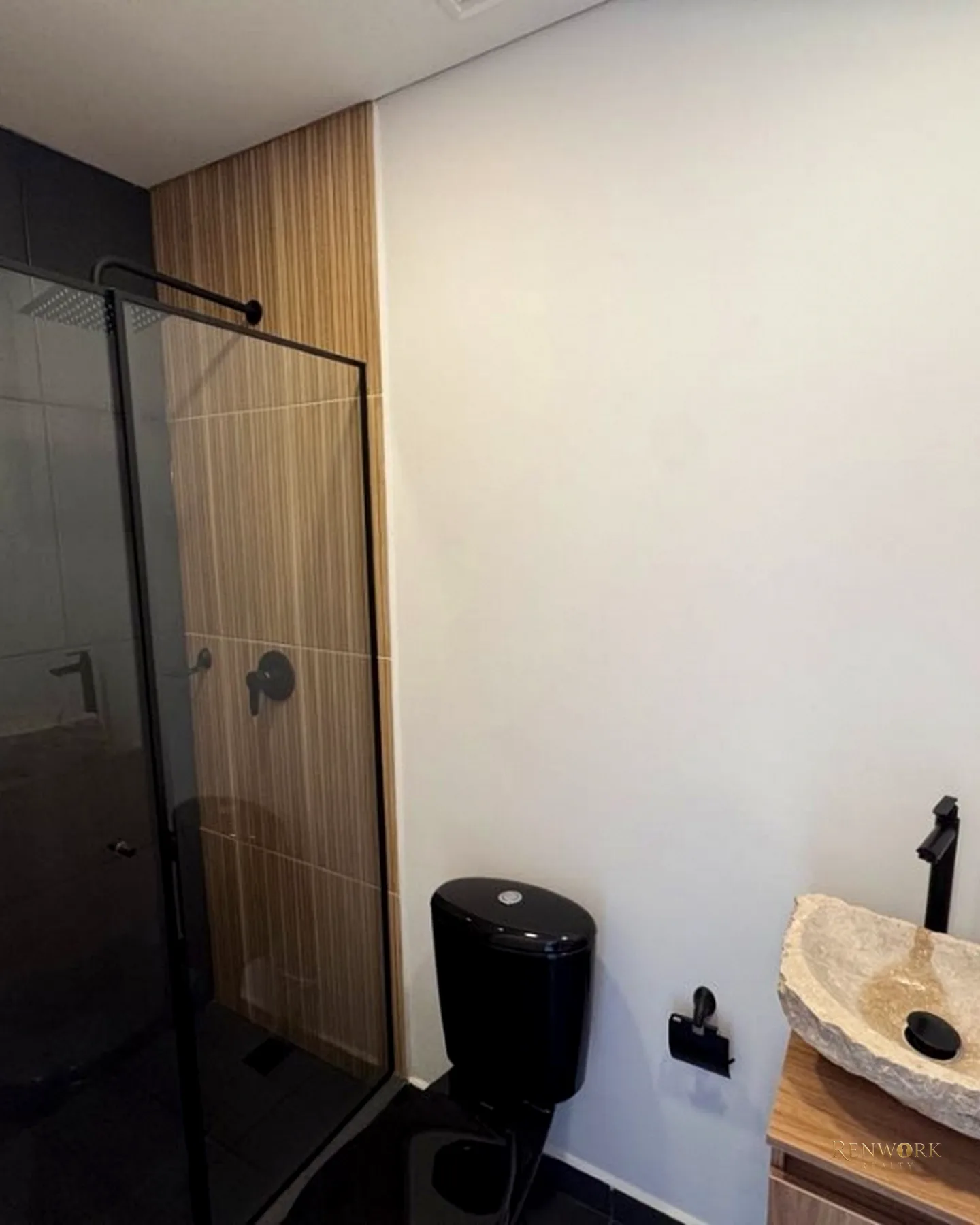 SE VENDE APARTAMENTO AMOBLADO DUPLEX. RENTAS CORTAS AIRBNB. LAURELES · foto 16