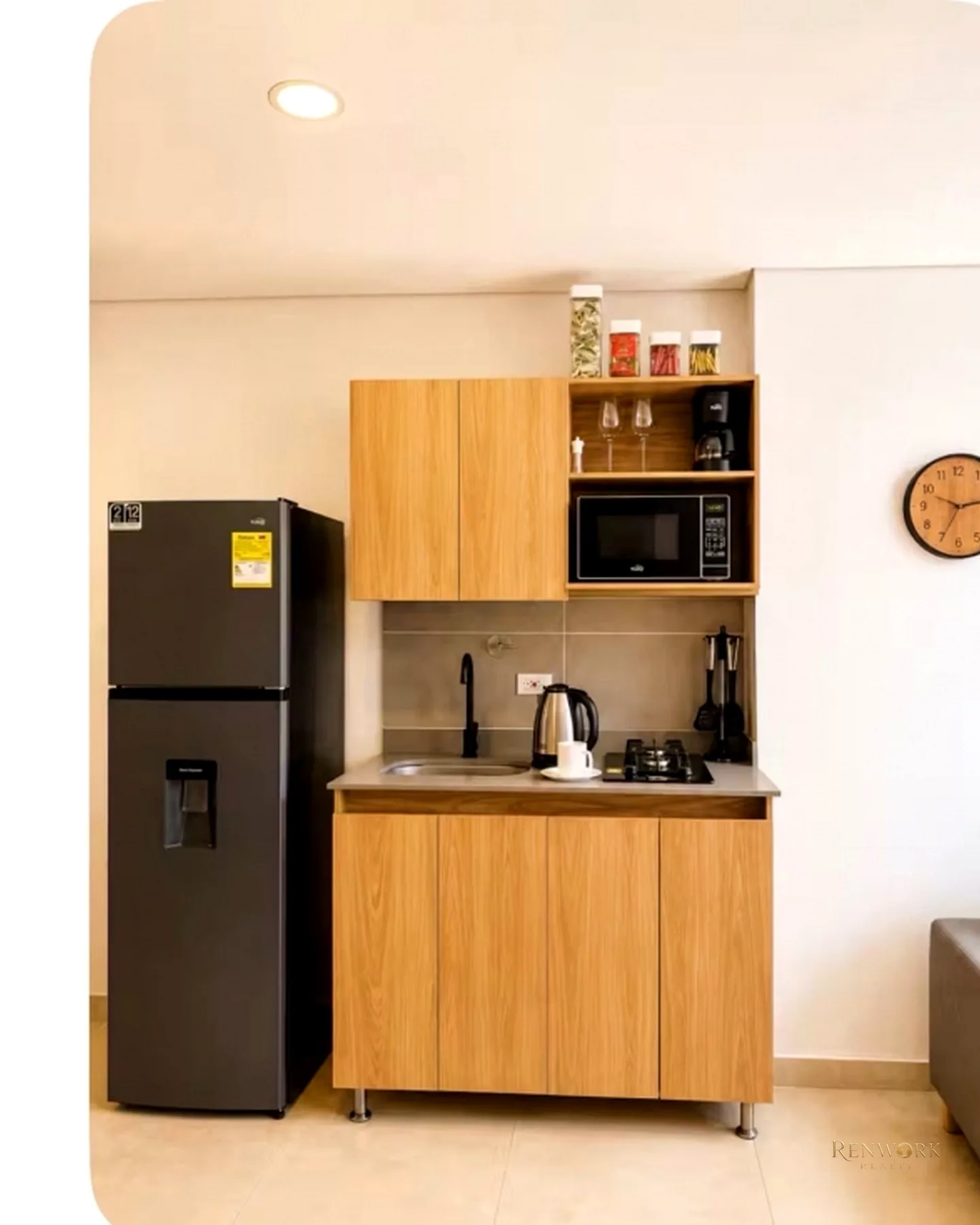 SE VENDE APARTAMENTO AMOBLADO DUPLEX. RENTAS CORTAS AIRBNB. LAURELES · foto 2