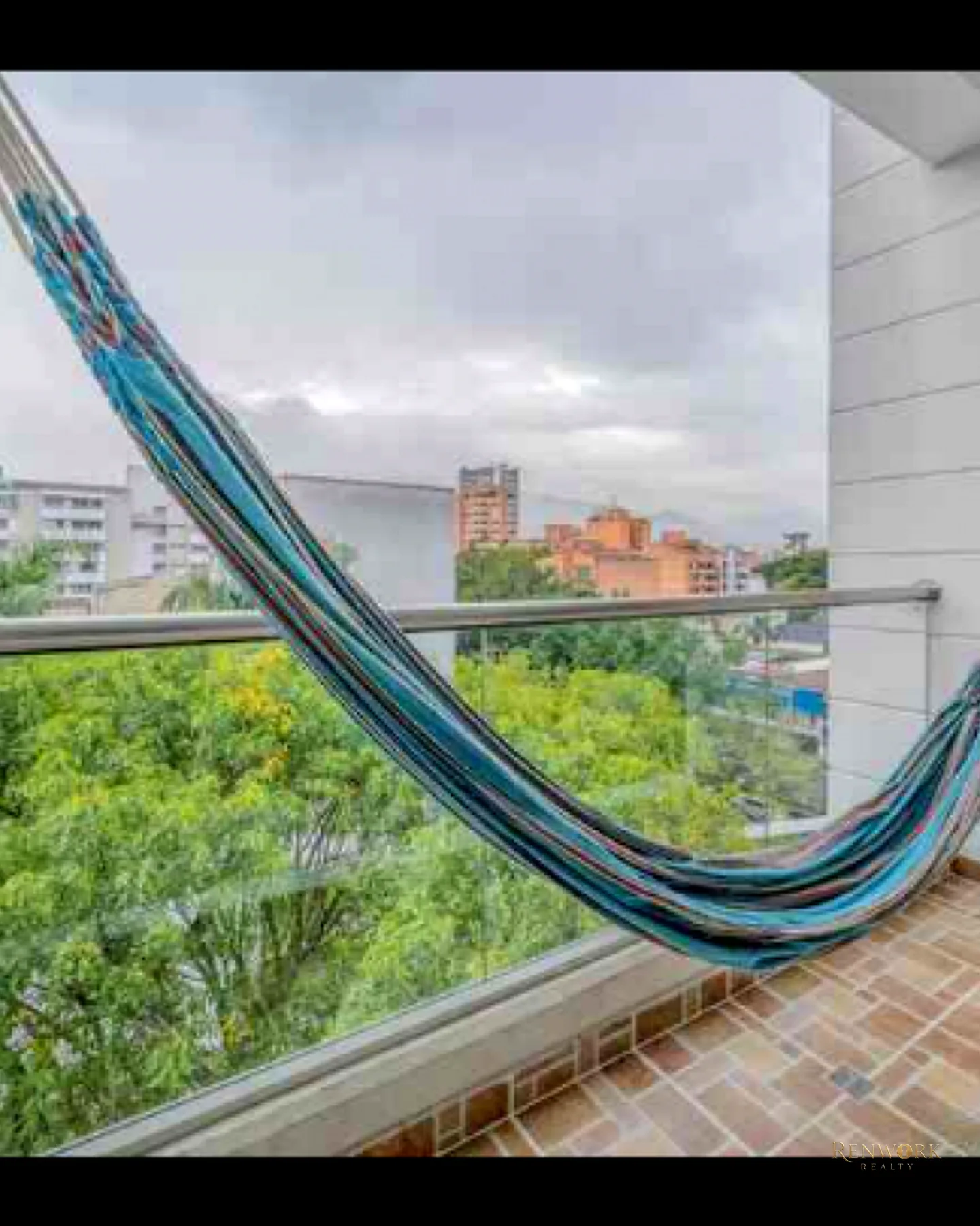 SE VENDE APARTAMENTO EN LAURELES CENTRAL · foto 20