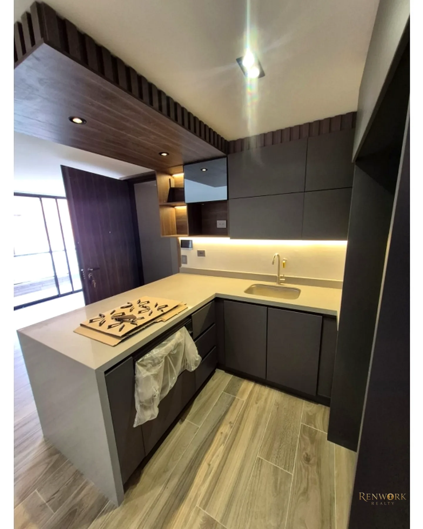 SE VENDE APARTAMENTO EN UNICENTRO, PARA ESTRENAR · foto 1