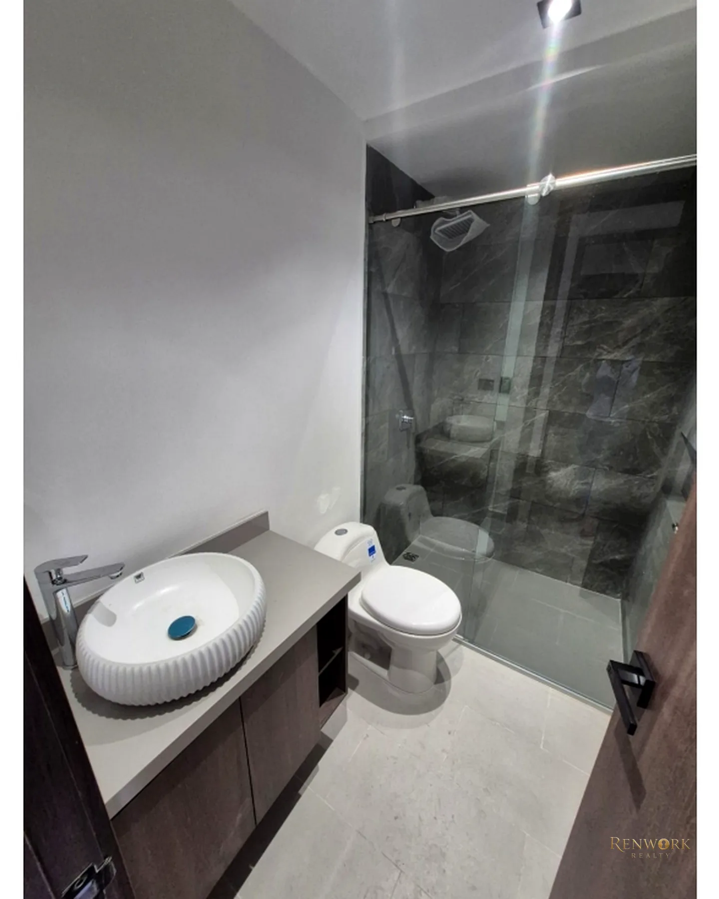 SE VENDE APARTAMENTO EN UNICENTRO, PARA ESTRENAR · foto 7