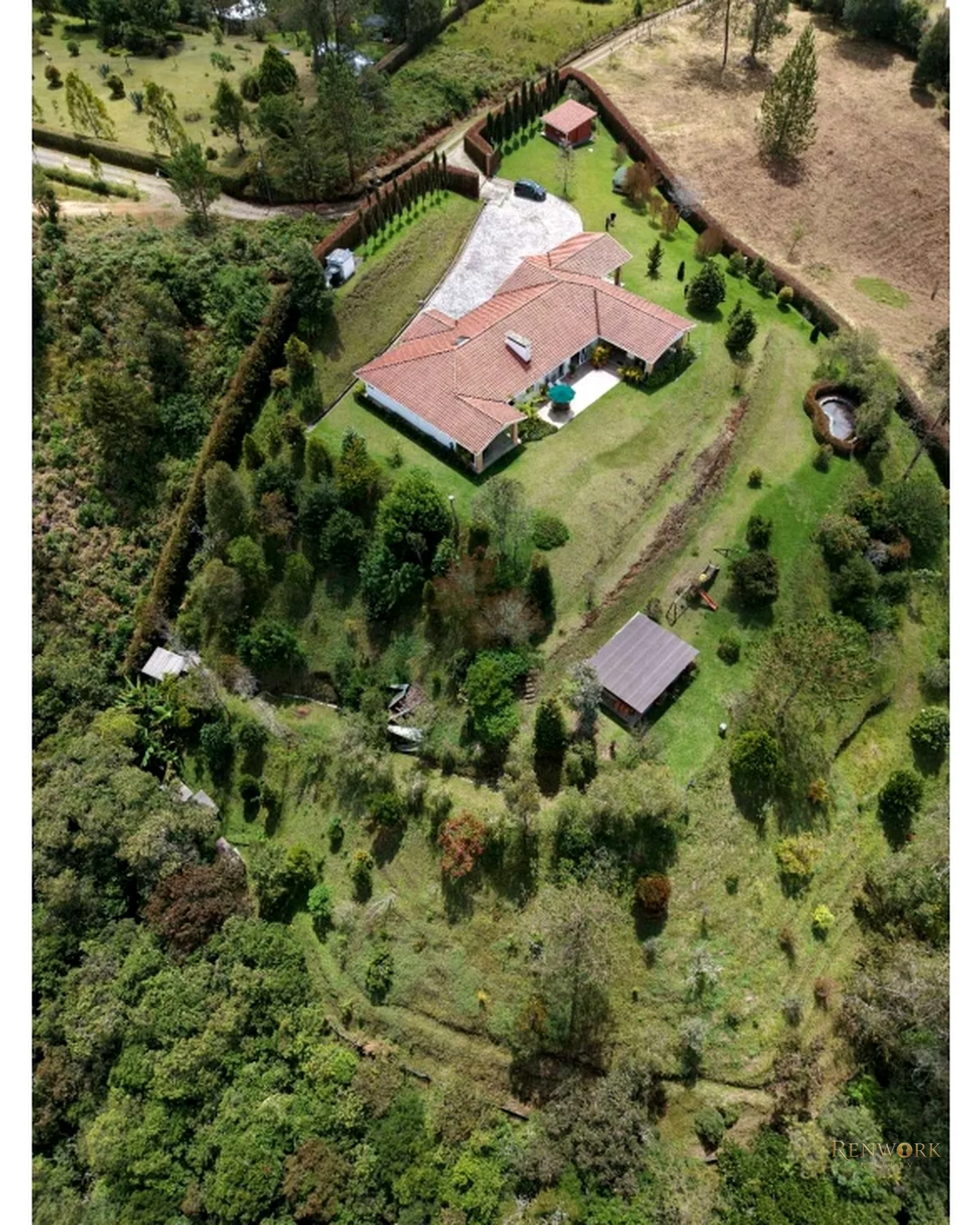 SE VENDE CASA CAMPESTRE EN EL RETIRO ANT, MODERNA Y AMPLIOS ESPACIOS. · foto 15