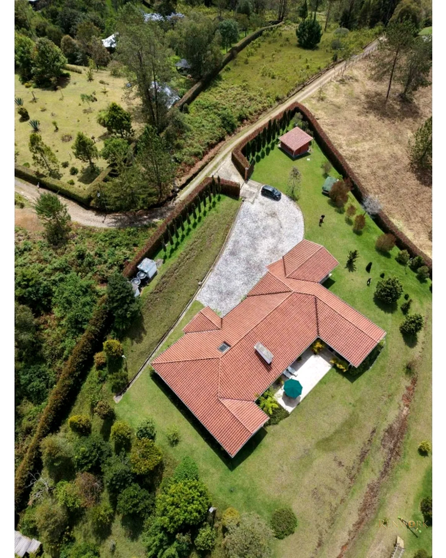 SE VENDE CASA CAMPESTRE EN EL RETIRO ANT, MODERNA Y AMPLIOS ESPACIOS. · foto 18