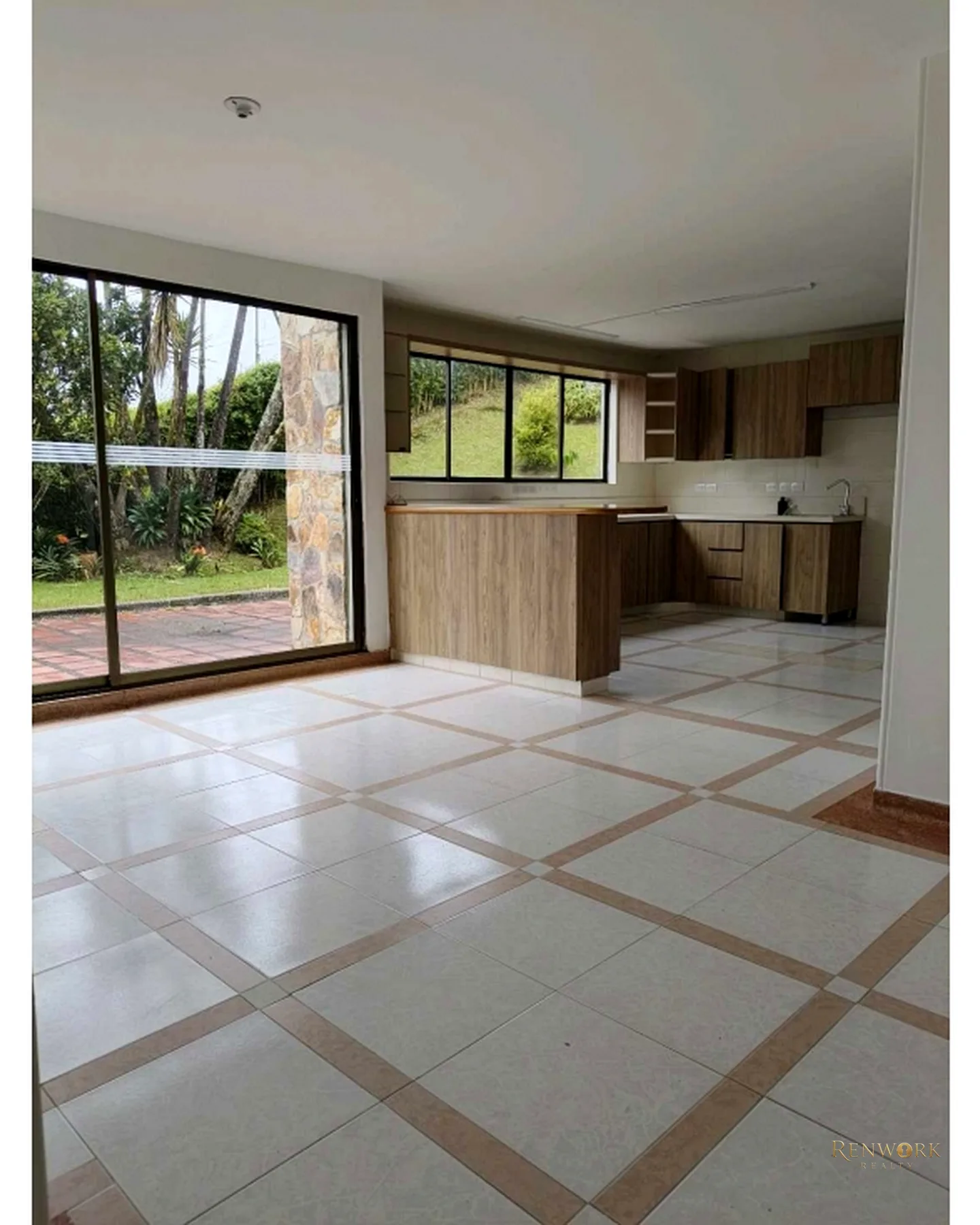SE VENDE CASA CAMPESTRE TRADICIONAL EN FIZEBAD EL RETIRO,ANTIOQUIA. · foto 1