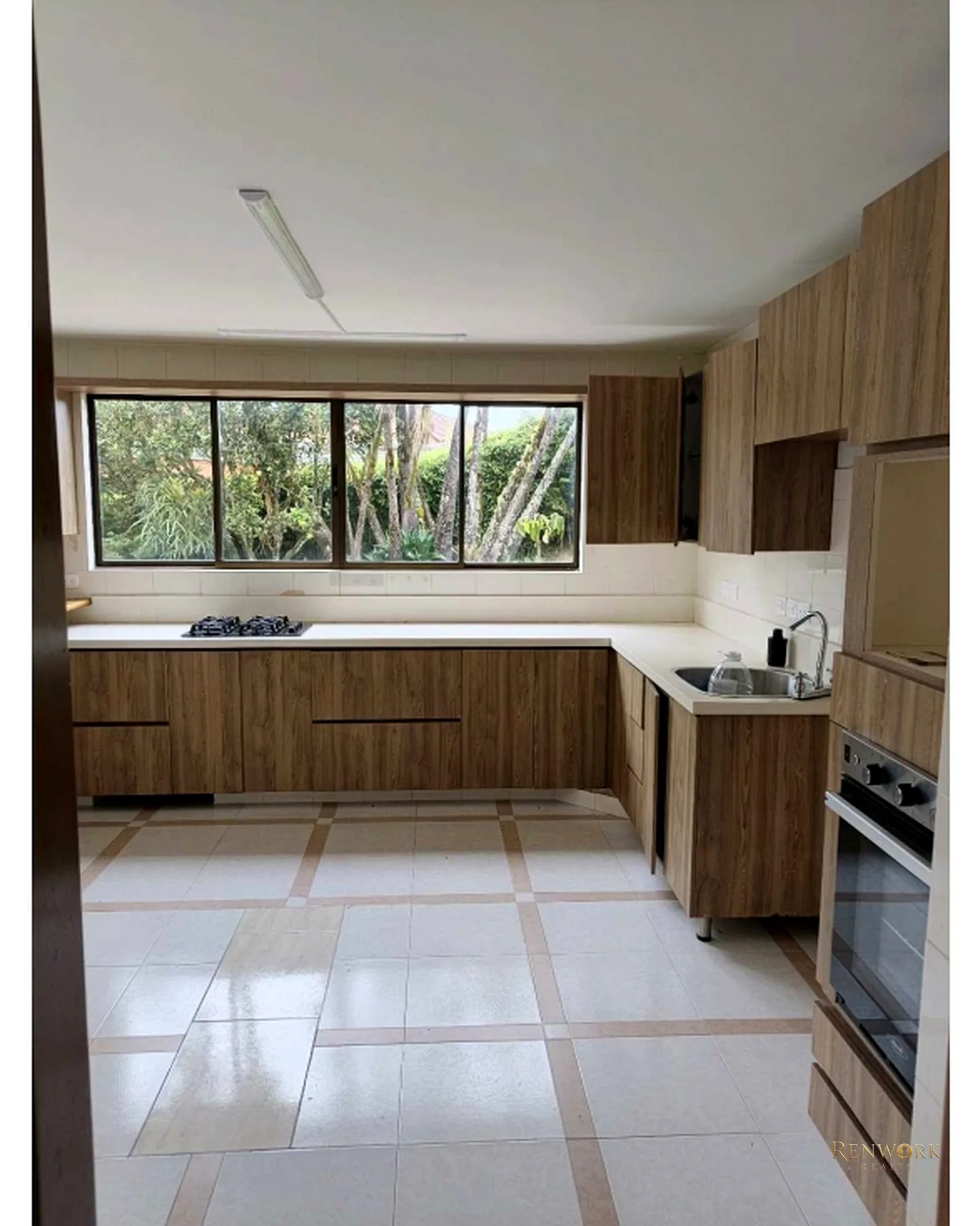 SE VENDE CASA CAMPESTRE TRADICIONAL EN FIZEBAD EL RETIRO,ANTIOQUIA. · foto 3