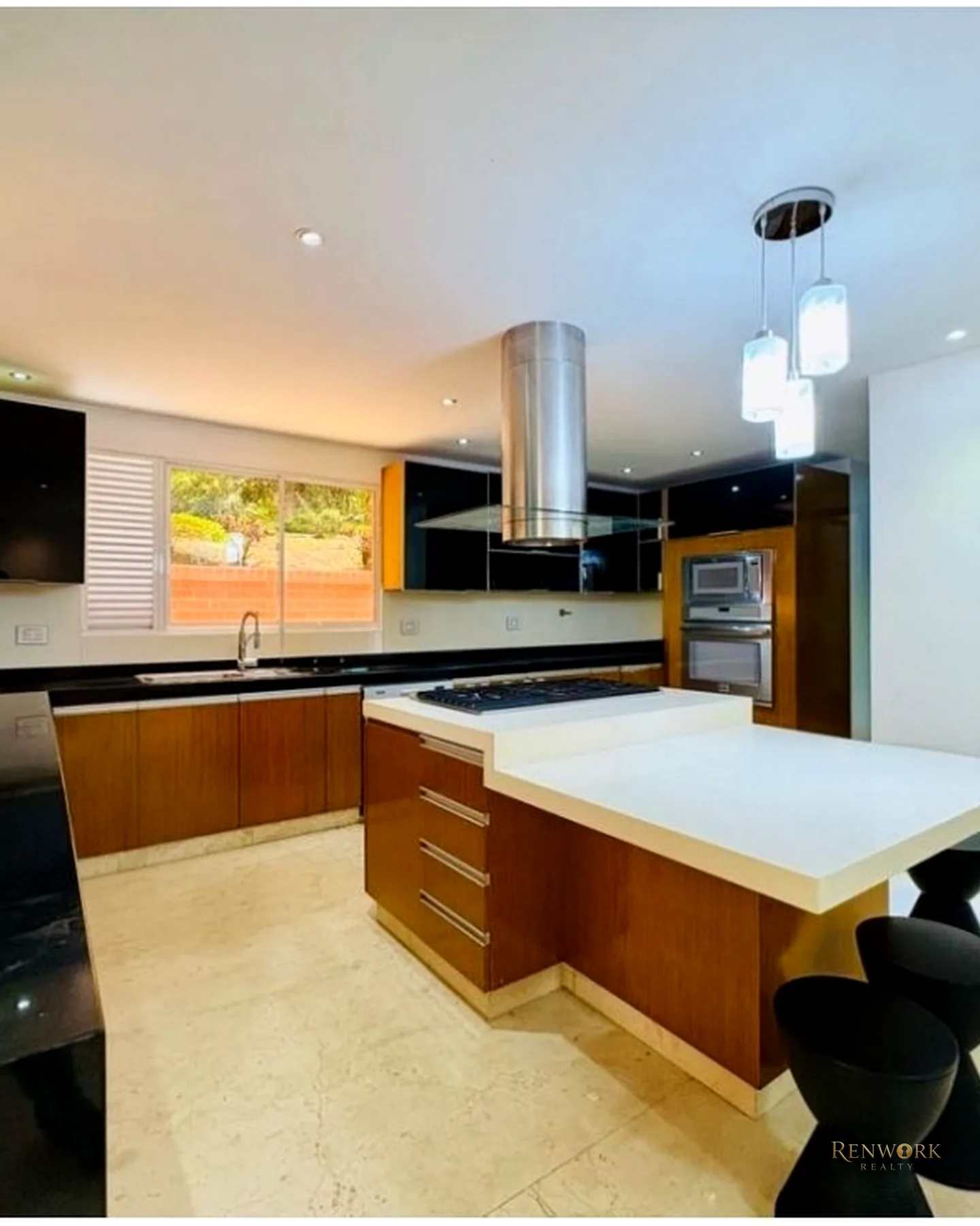 SE VENDE CASA EN ALTOS DEL POBLADO · foto 6