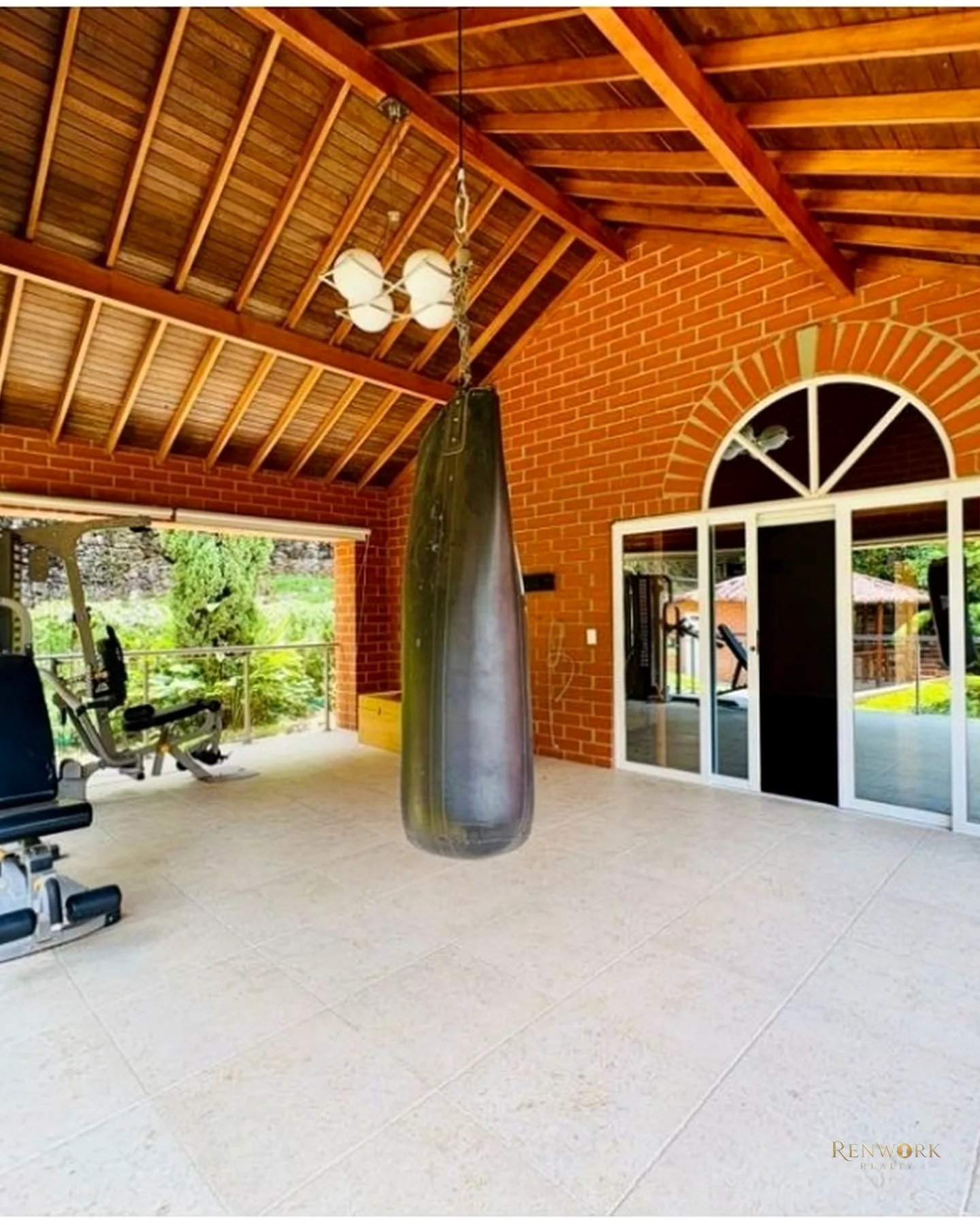 SE VENDE CASA EN ALTOS DEL POBLADO · foto 20