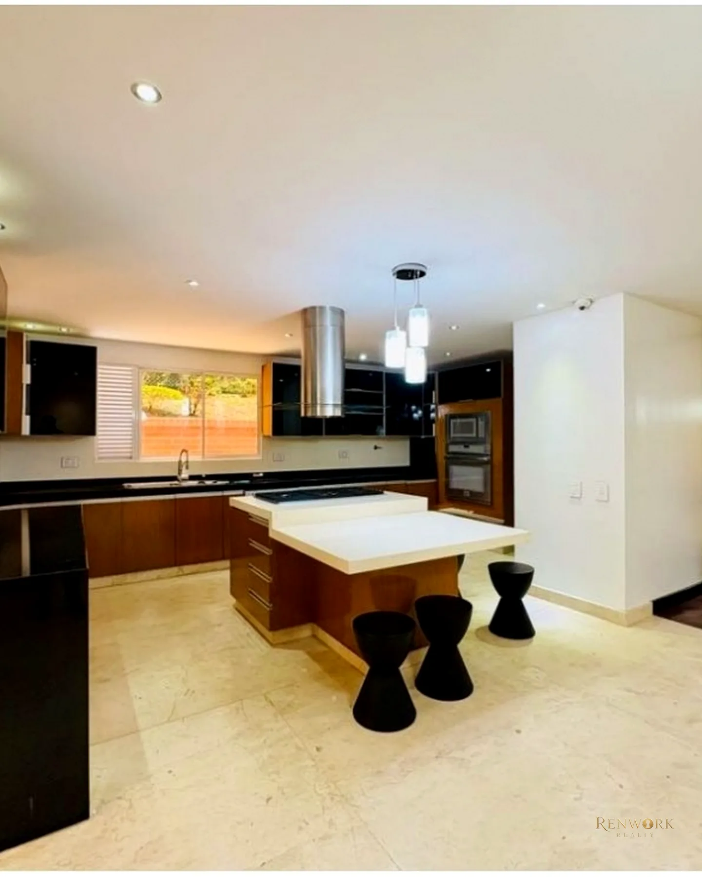 SE VENDE CASA EN ALTOS DEL POBLADO · foto 5